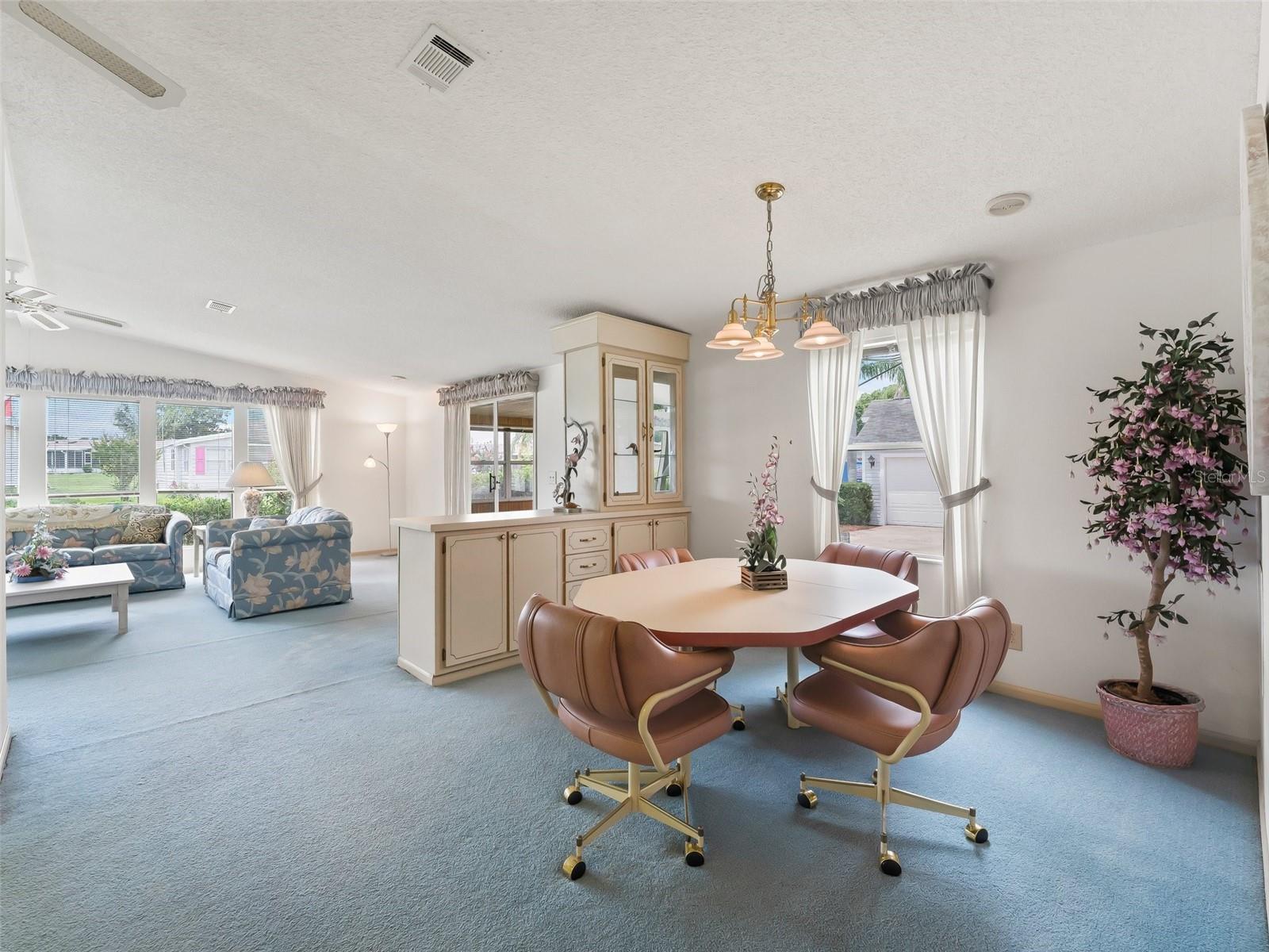 Image 20 of 47 For 727 Turnberry Lane