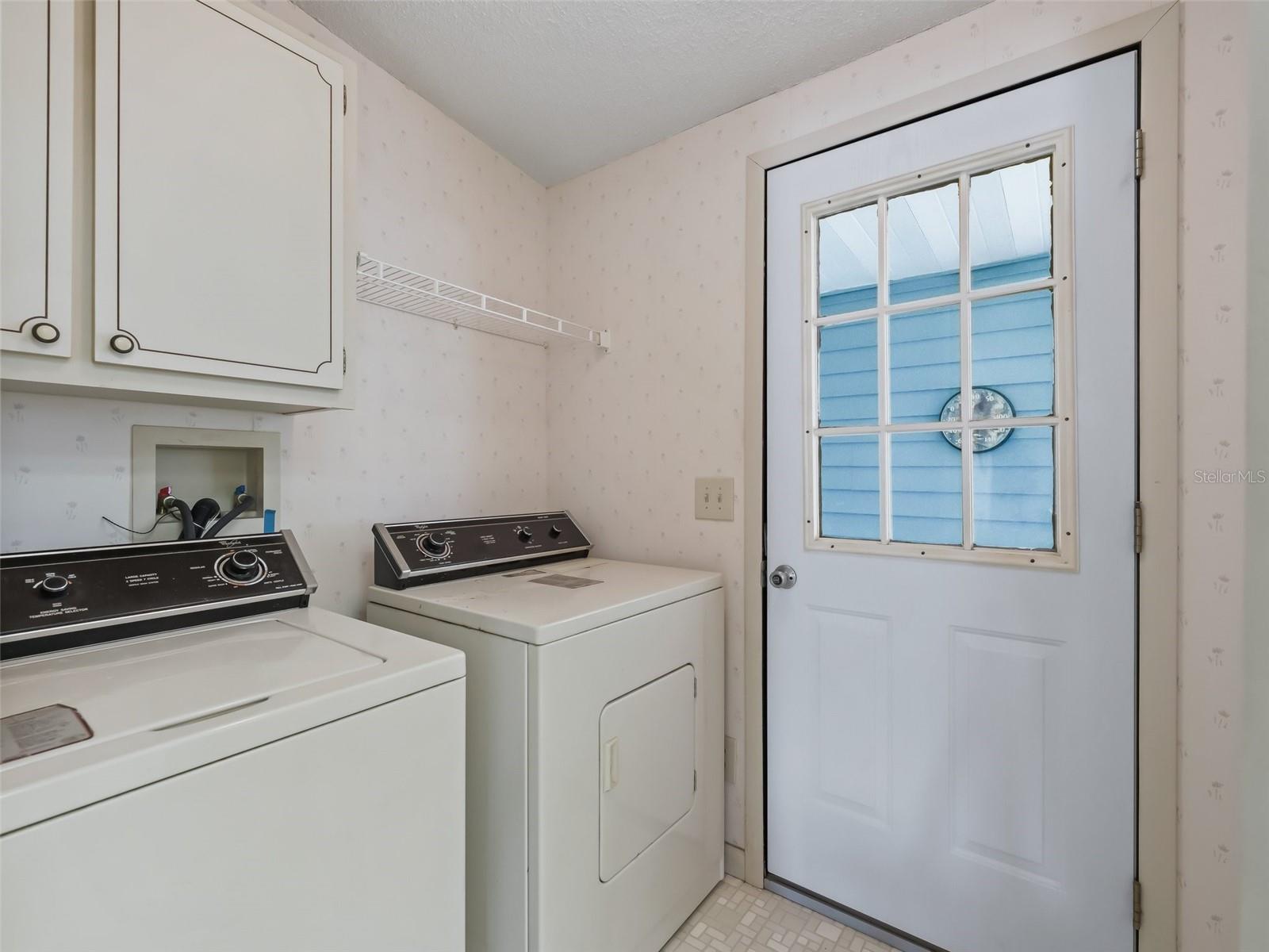 Image 26 of 47 For 727 Turnberry Lane