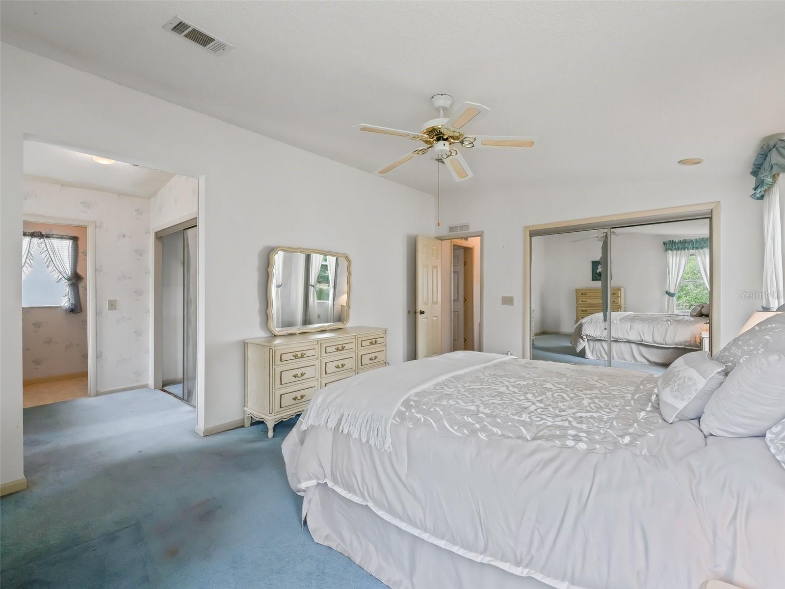 Image 30 of 47 For 727 Turnberry Lane