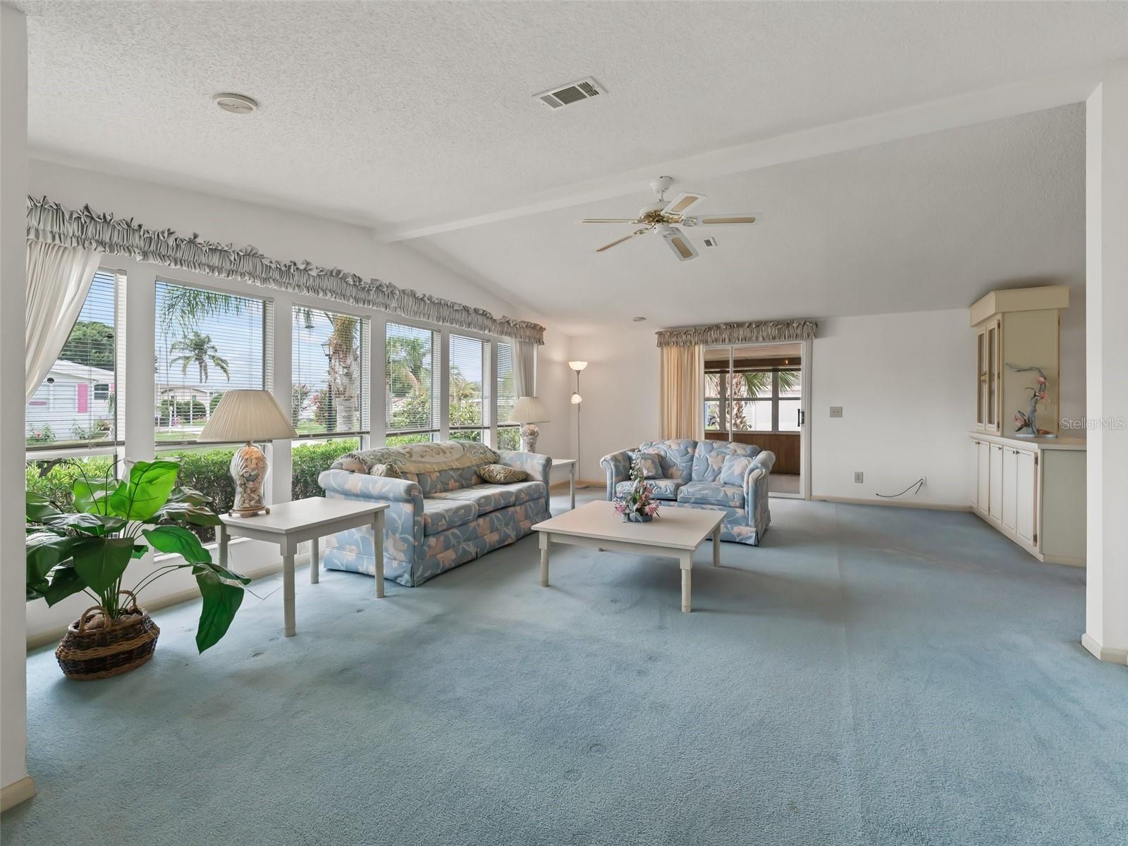 Image 9 of 47 For 727 Turnberry Lane