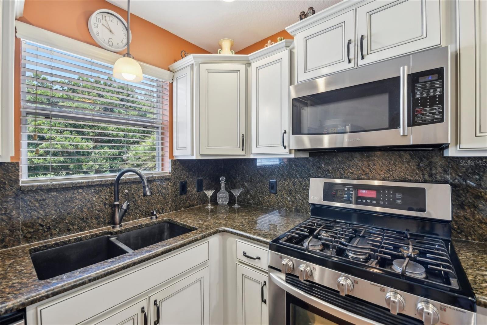 Image 13 of 47 For 8039 174th Belhaven Loop