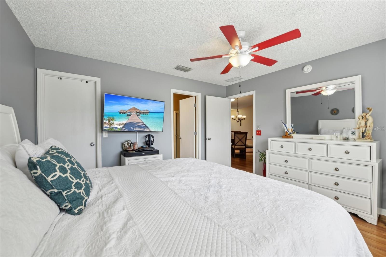 Image 18 of 47 For 8039 174th Belhaven Loop