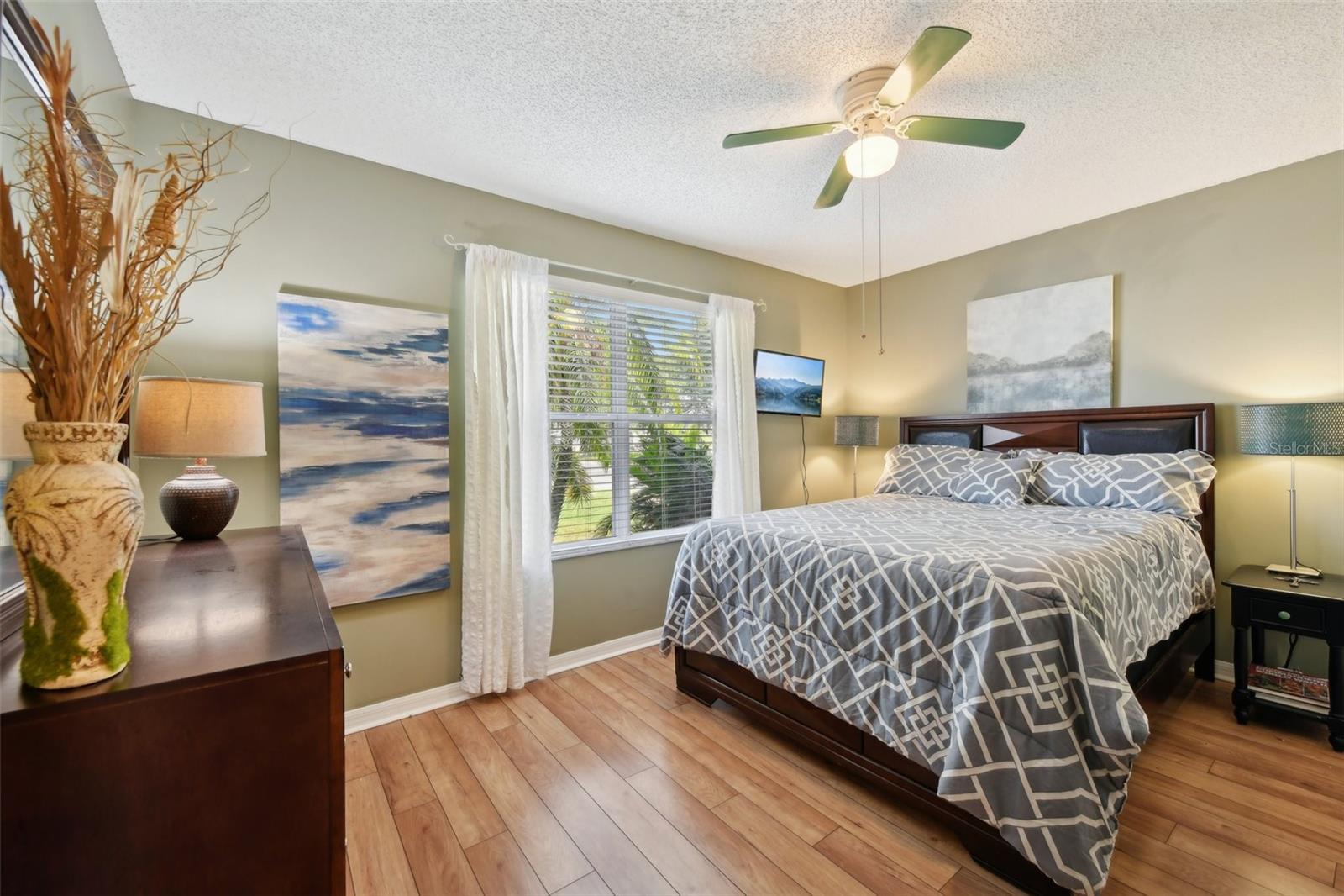 Image 21 of 47 For 8039 174th Belhaven Loop