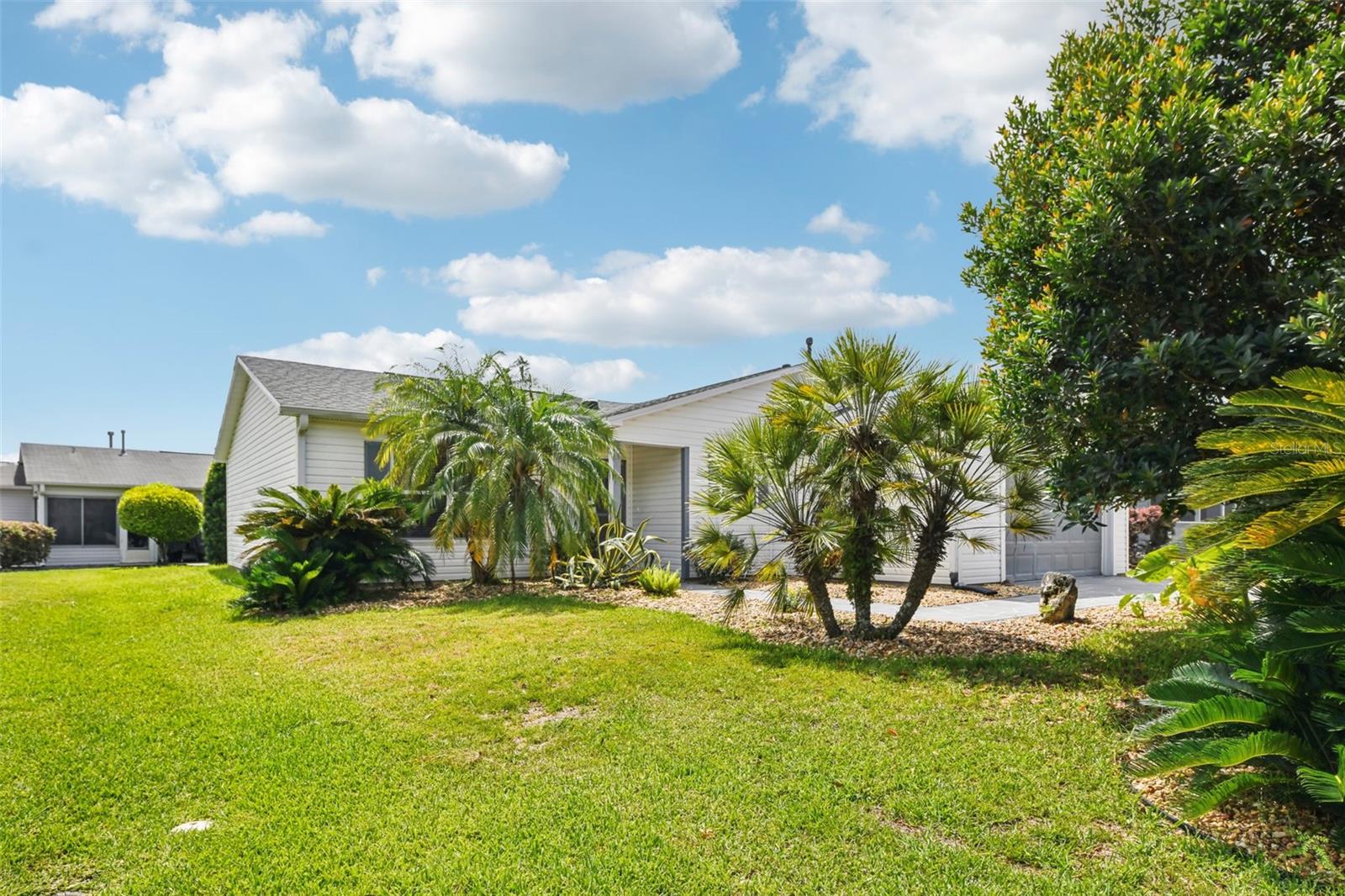 Image 28 of 47 For 8039 174th Belhaven Loop