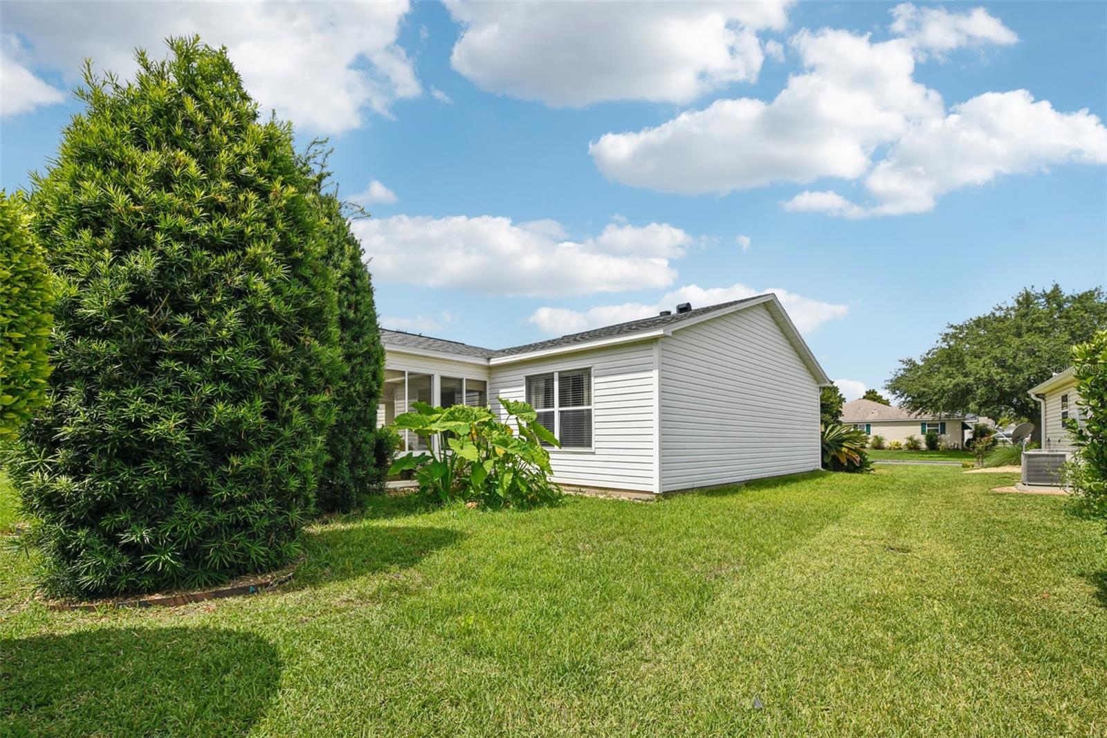 Image 31 of 47 For 8039 174th Belhaven Loop
