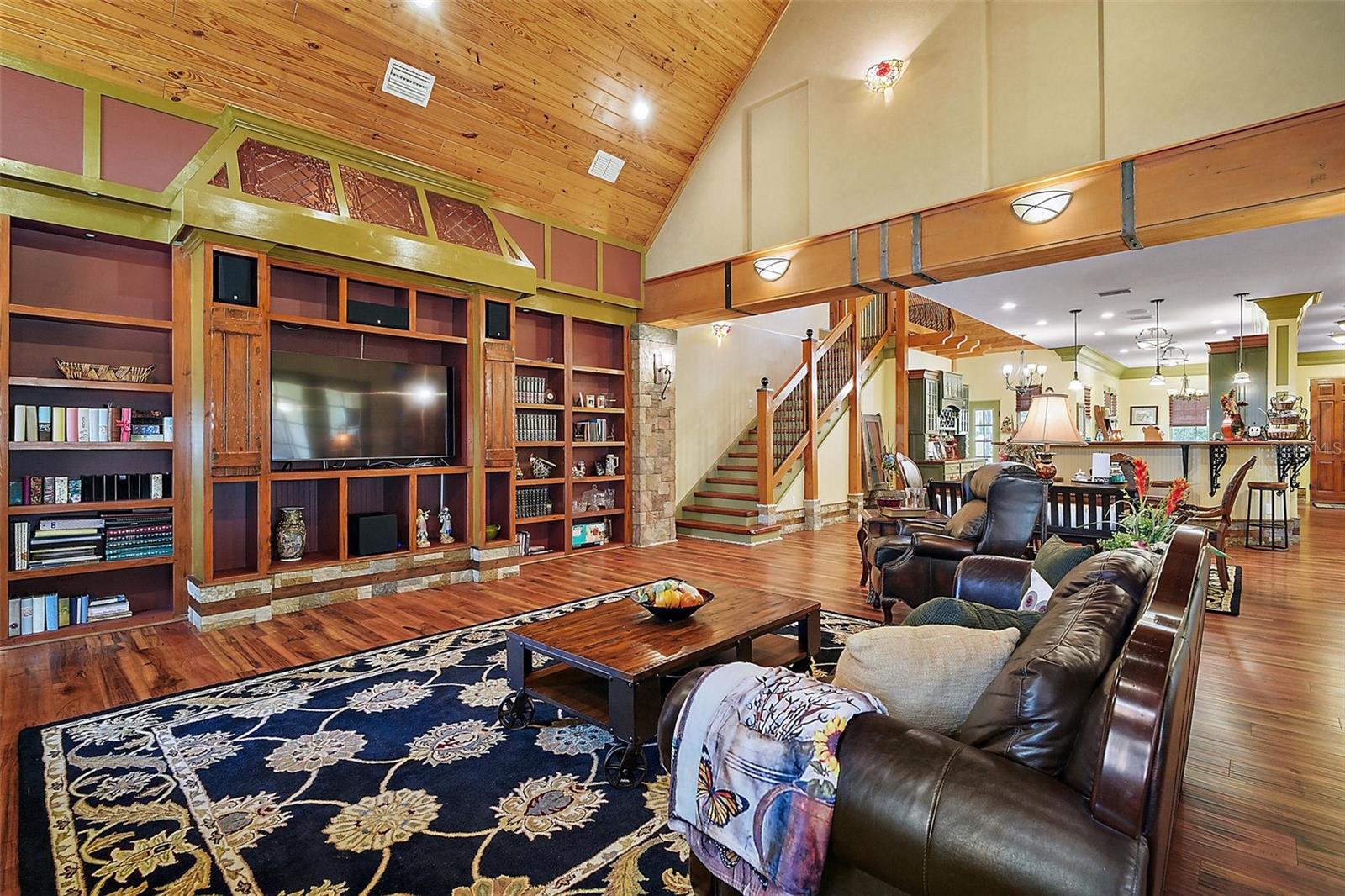 Image 11 of 61 For 707 Dixie Drive
