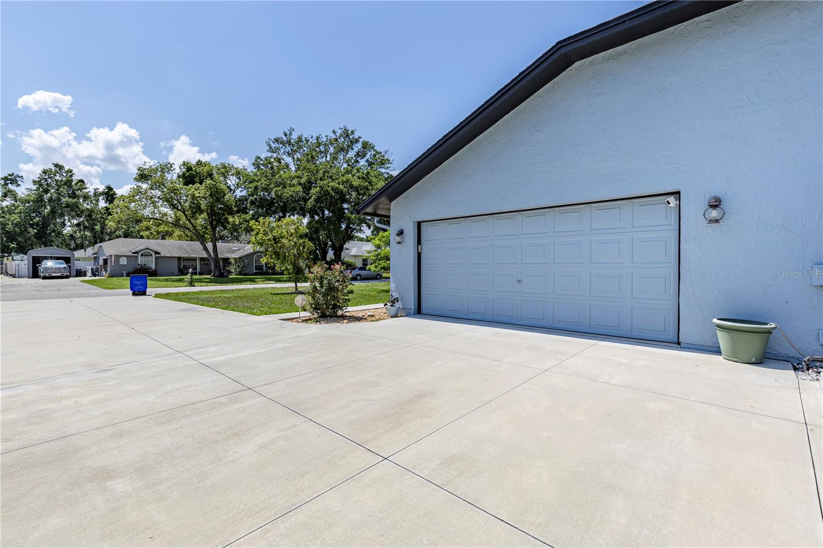 Image 10 of 61 For 5521 Oak Street