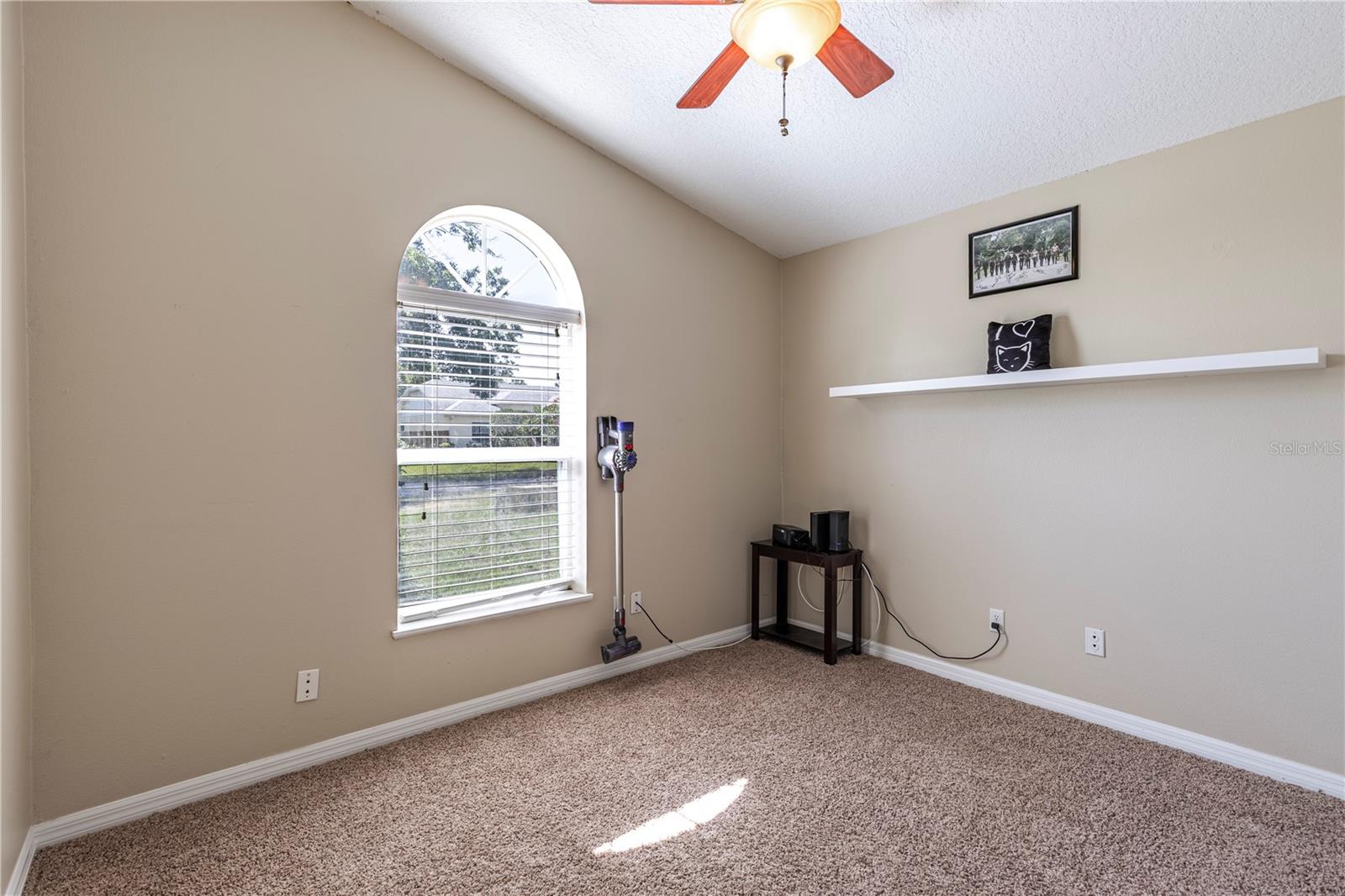 Image 21 of 61 For 5521 Oak Street