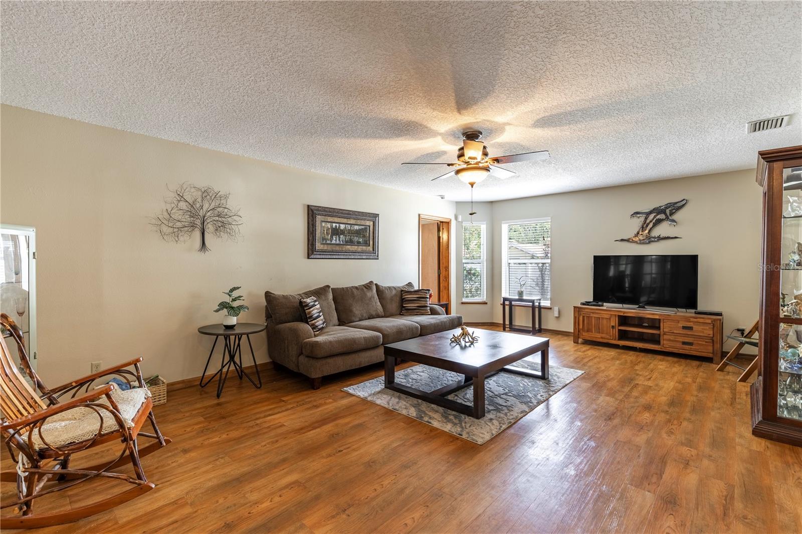 Image 31 of 61 For 5521 Oak Street