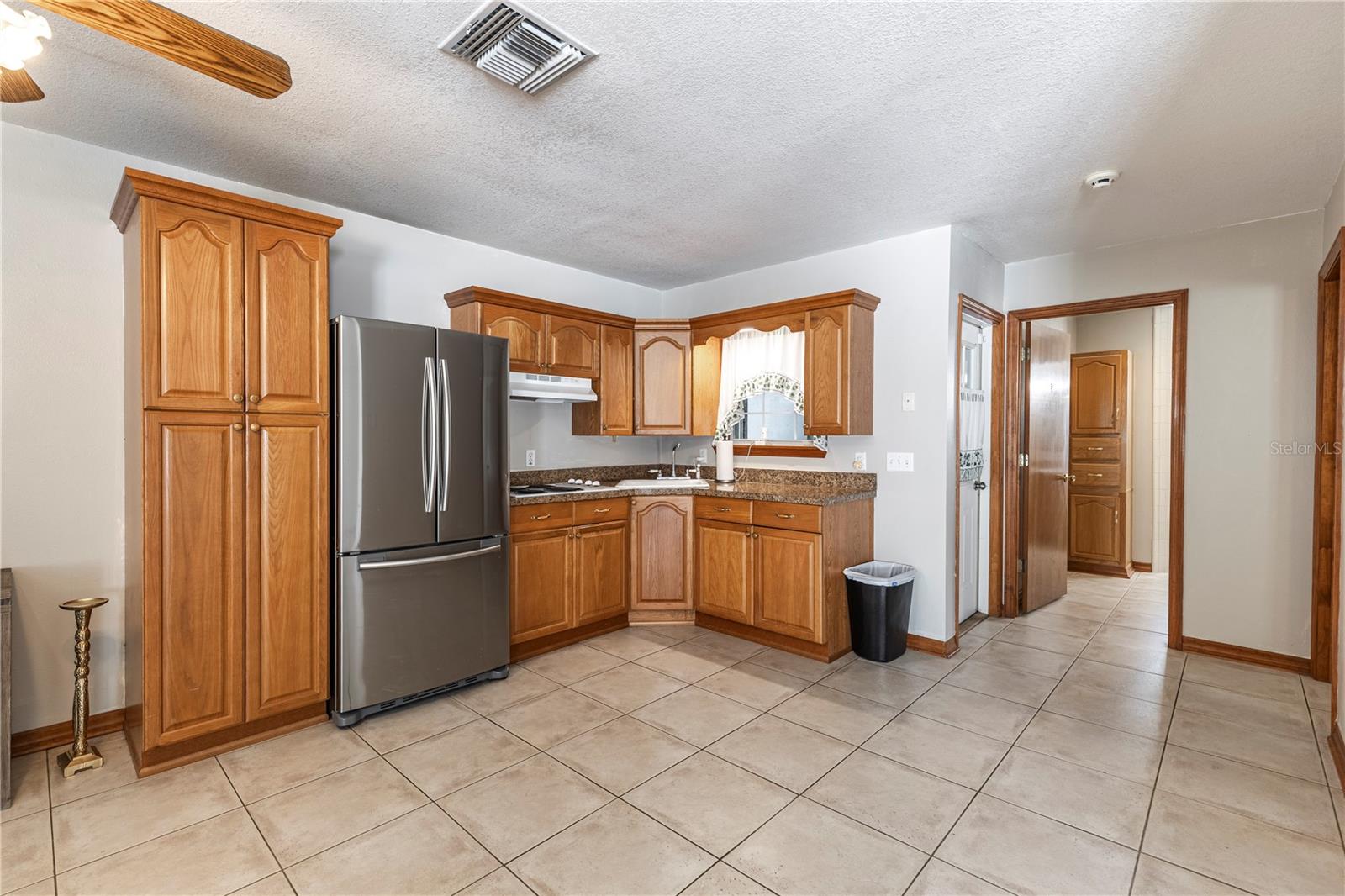 Image 37 of 61 For 5521 Oak Street