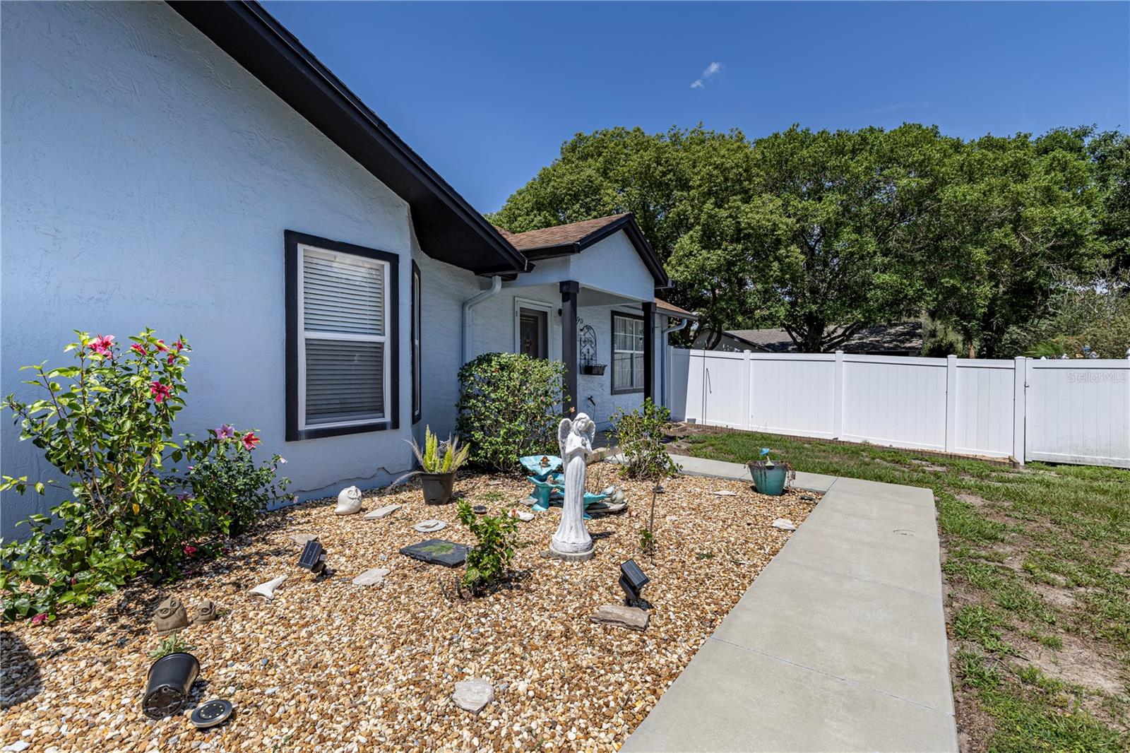 Image 7 of 61 For 5521 Oak Street