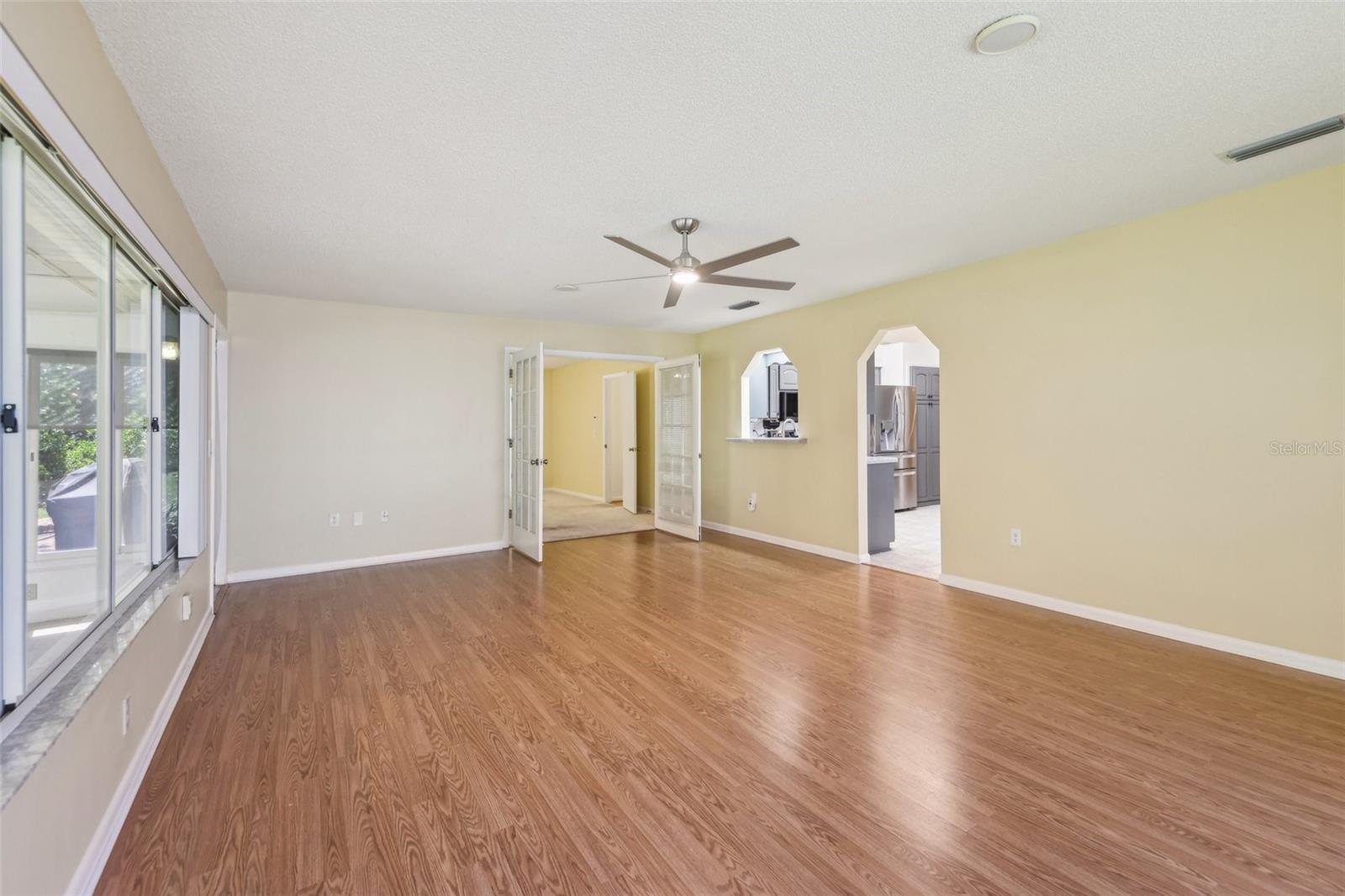 Image 10 of 69 For 1011 Dundee Circle