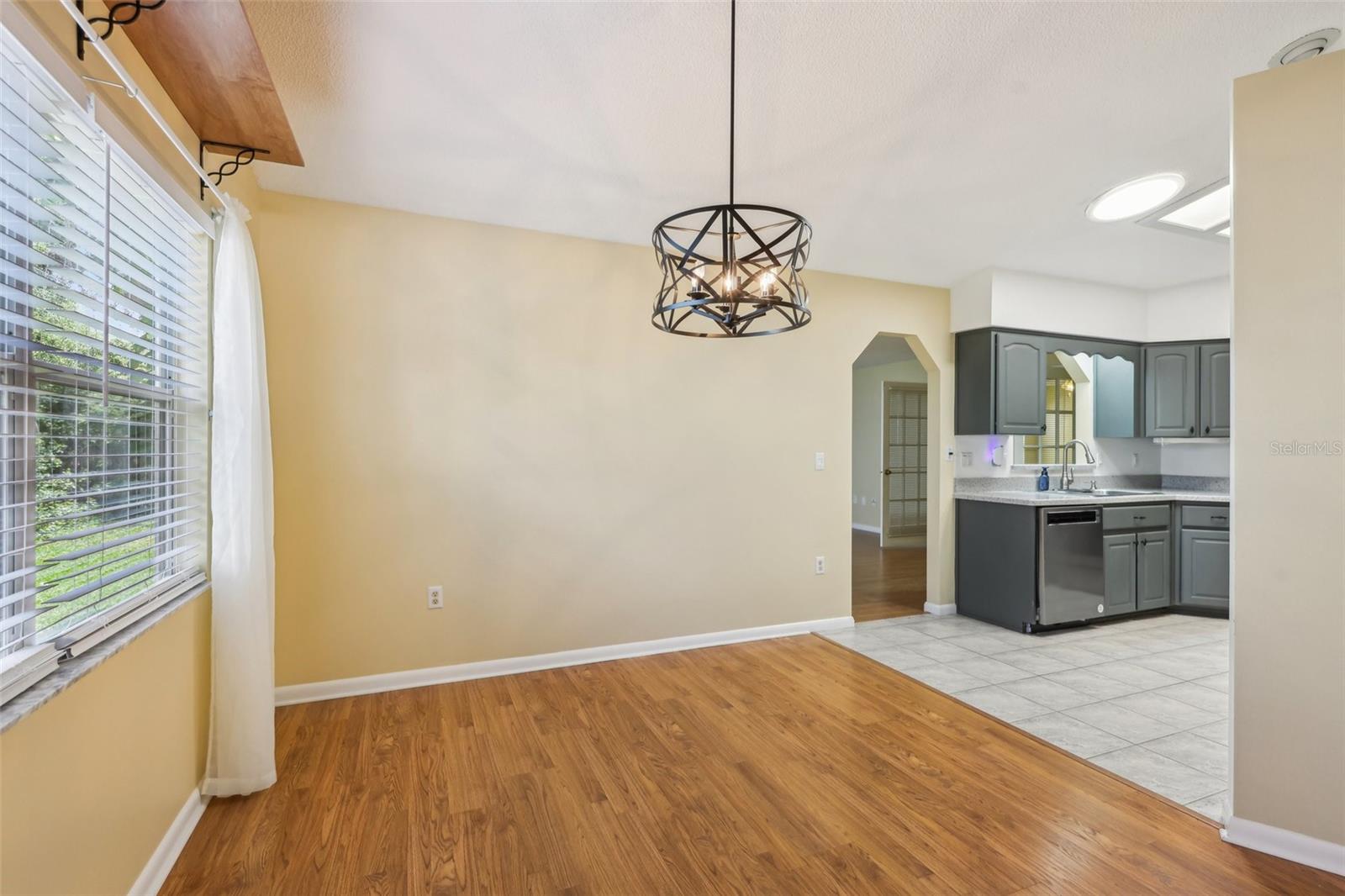 Image 13 of 69 For 1011 Dundee Circle