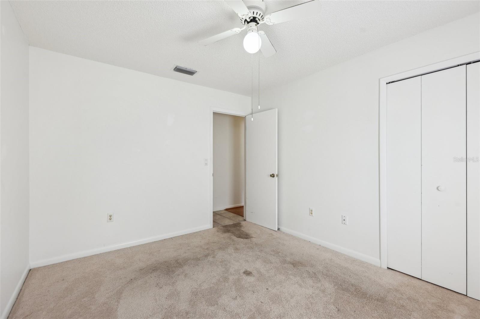 Image 40 of 69 For 1011 Dundee Circle