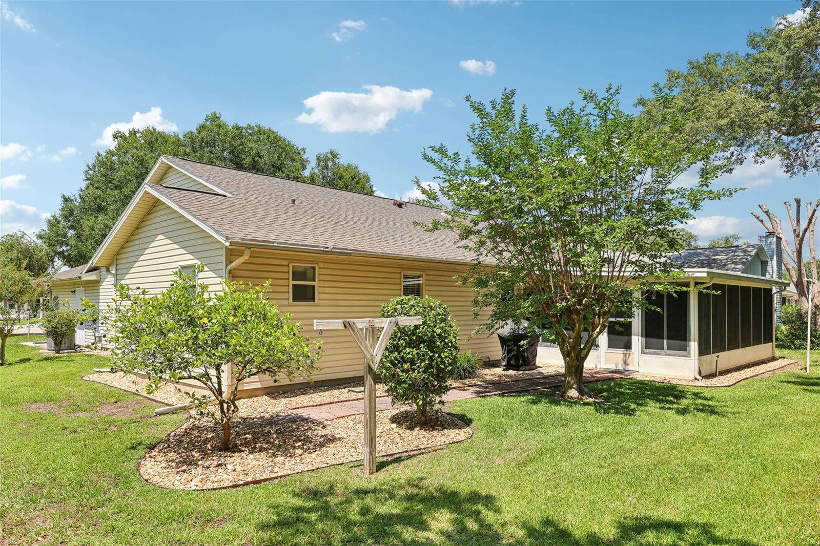 Image 47 of 69 For 1011 Dundee Circle