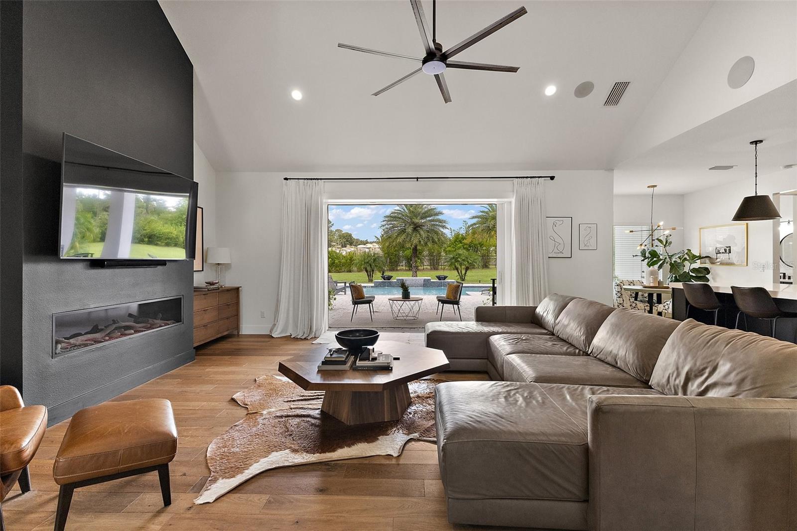 Image 10 of 52 For 35449 Pinegate Trail
