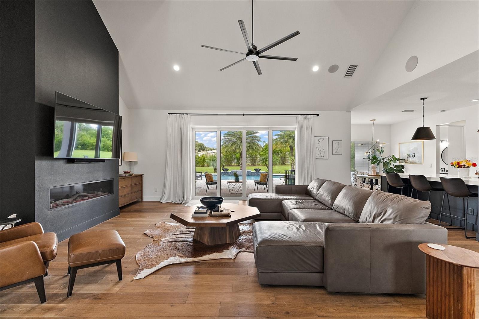 Image 11 of 52 For 35449 Pinegate Trail