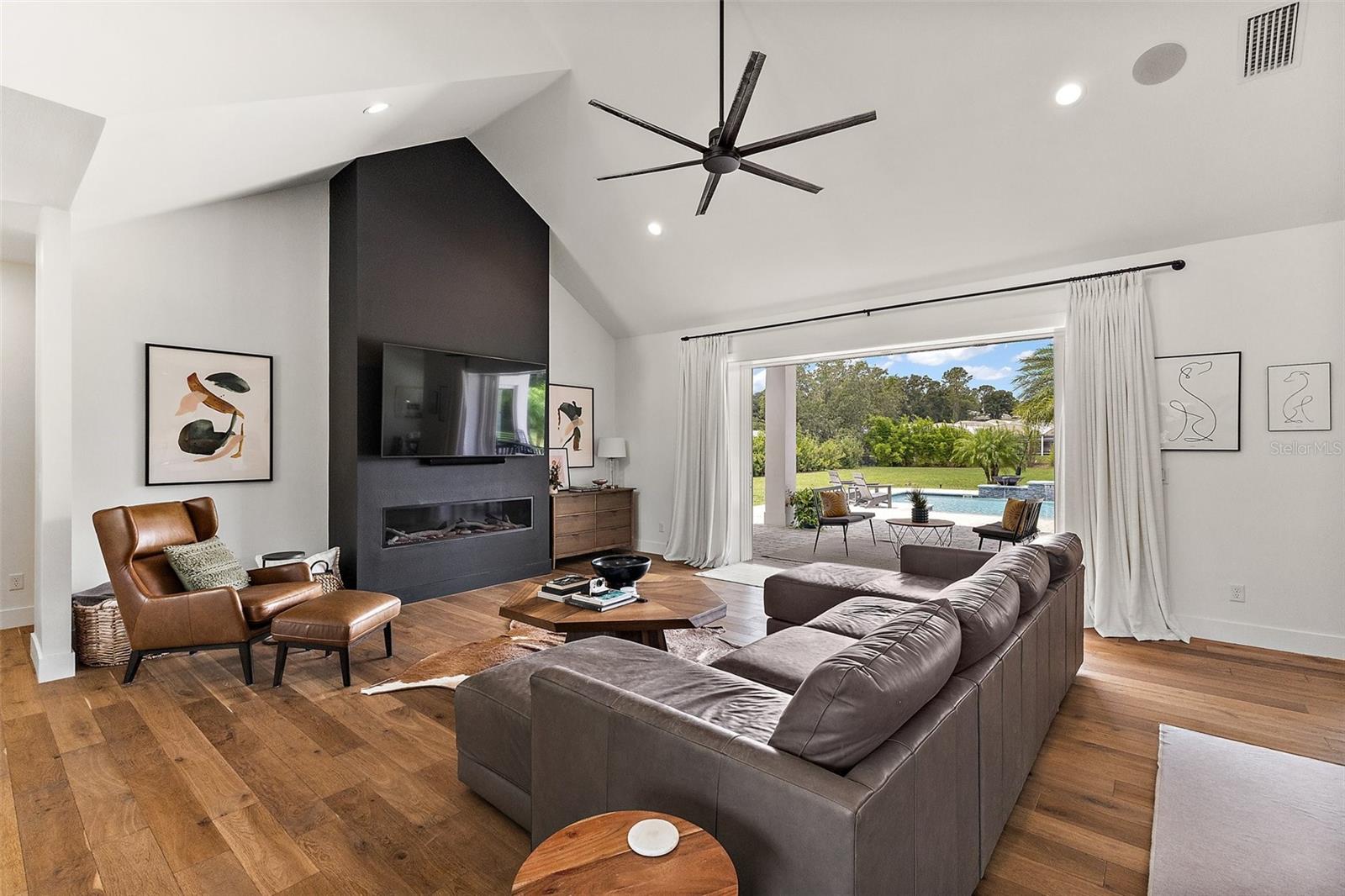 Image 9 of 52 For 35449 Pinegate Trail