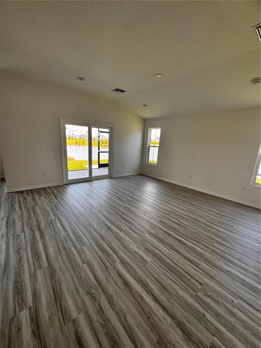 Image 10 of 18 For 2440 Bowling Terrace