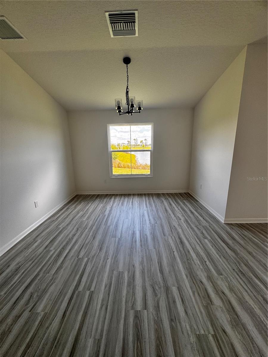 Image 14 of 18 For 2440 Bowling Terrace