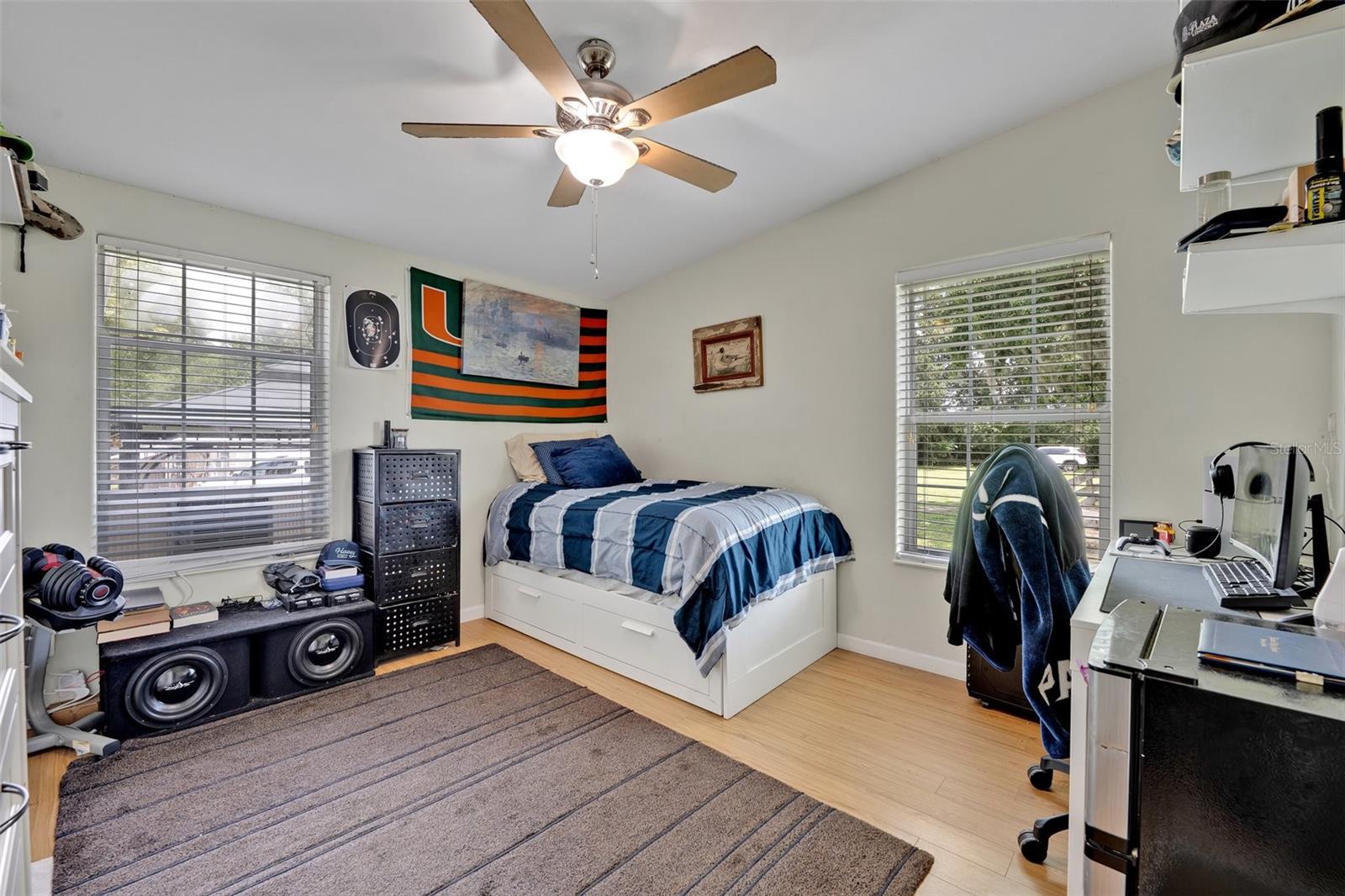 Image 14 of 75 For 21320 Paradise Way