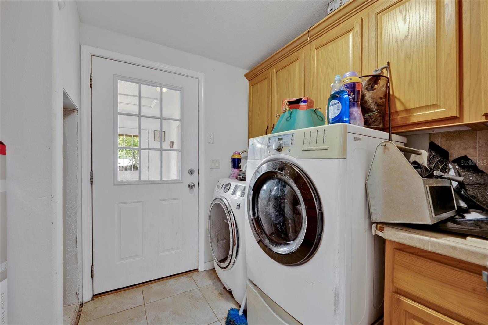 Image 17 of 75 For 21320 Paradise Way