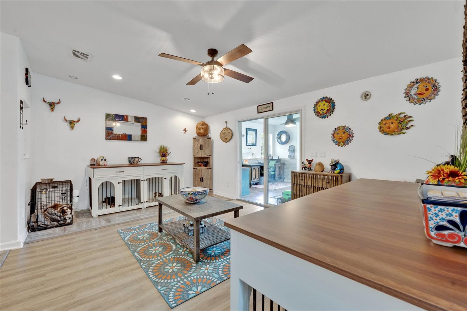 Image 33 of 75 For 21320 Paradise Way