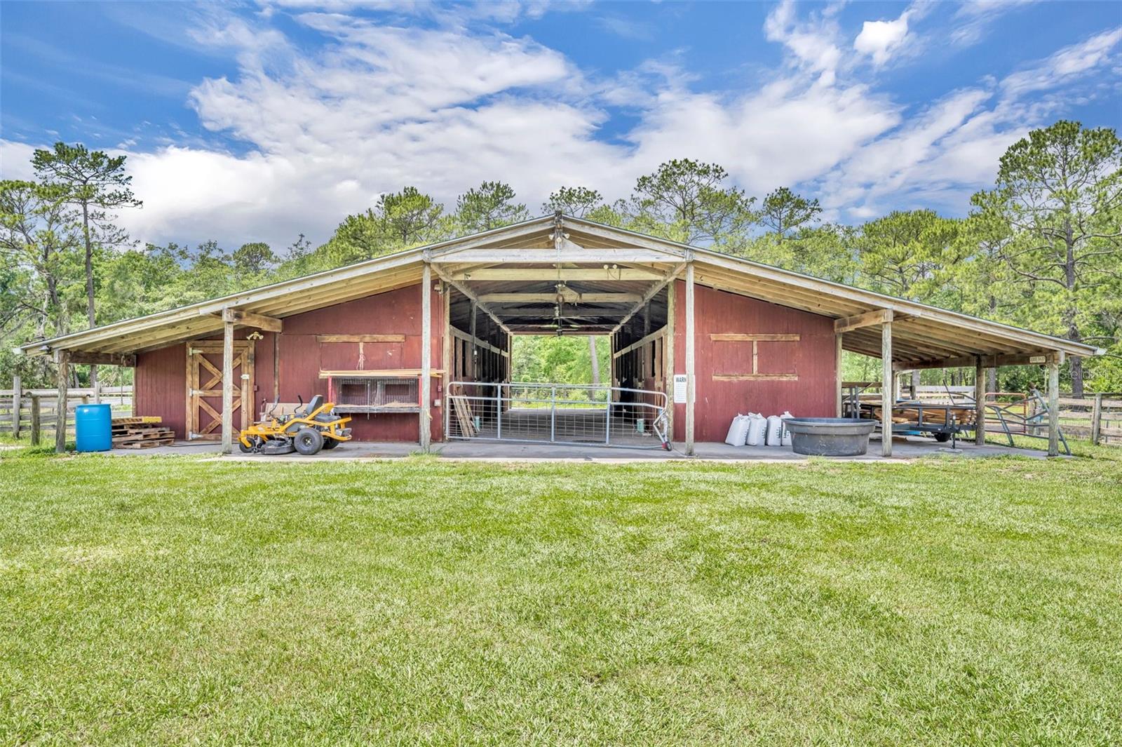Image 42 of 75 For 21320 Paradise Way