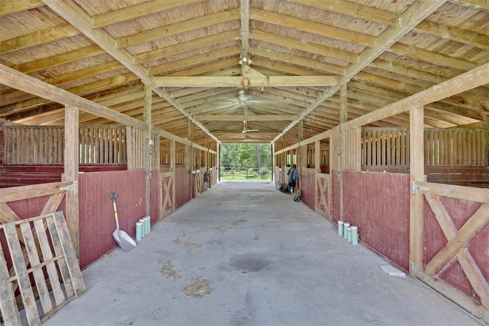 Image 50 of 75 For 21320 Paradise Way