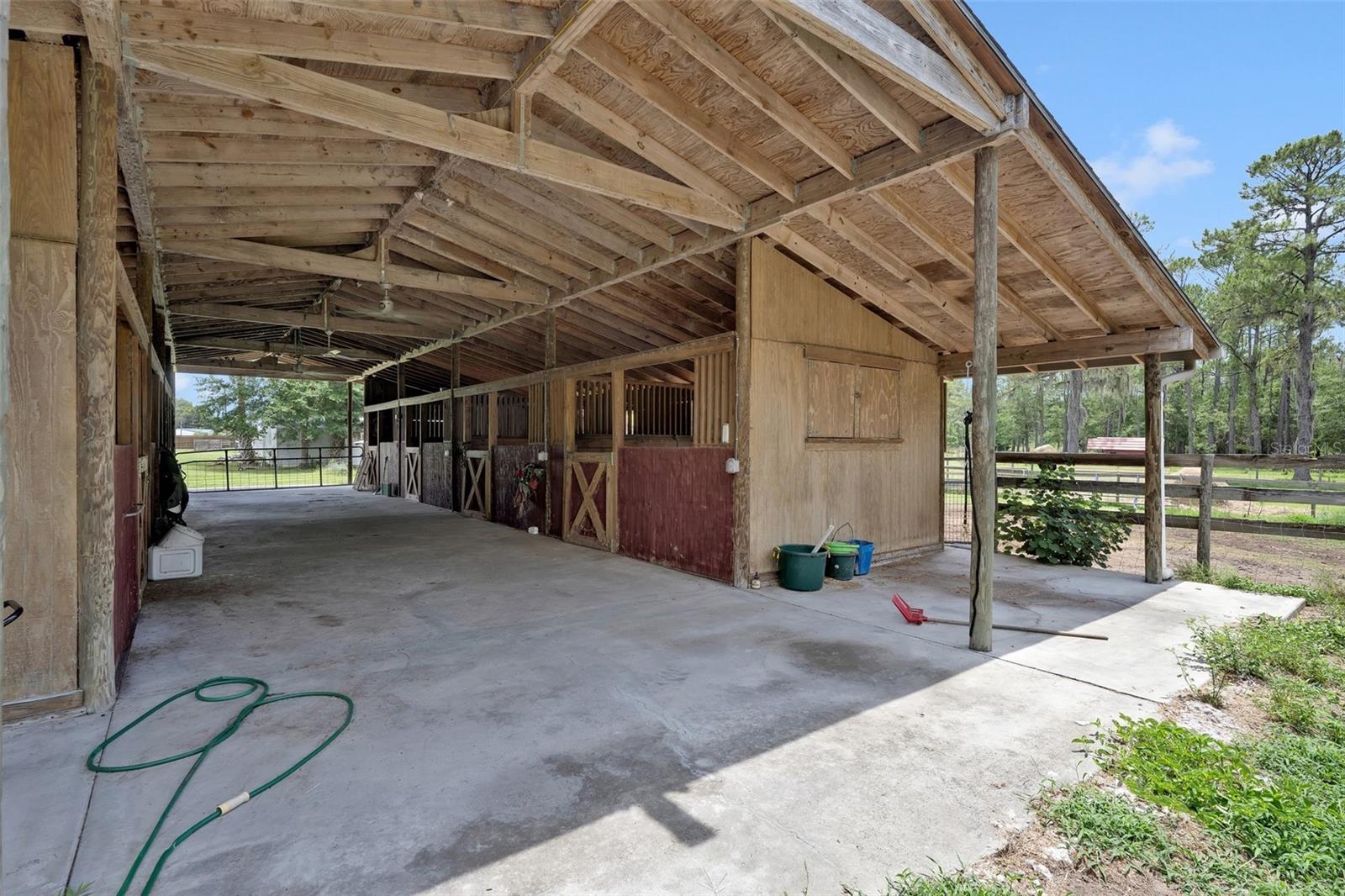 Image 53 of 75 For 21320 Paradise Way