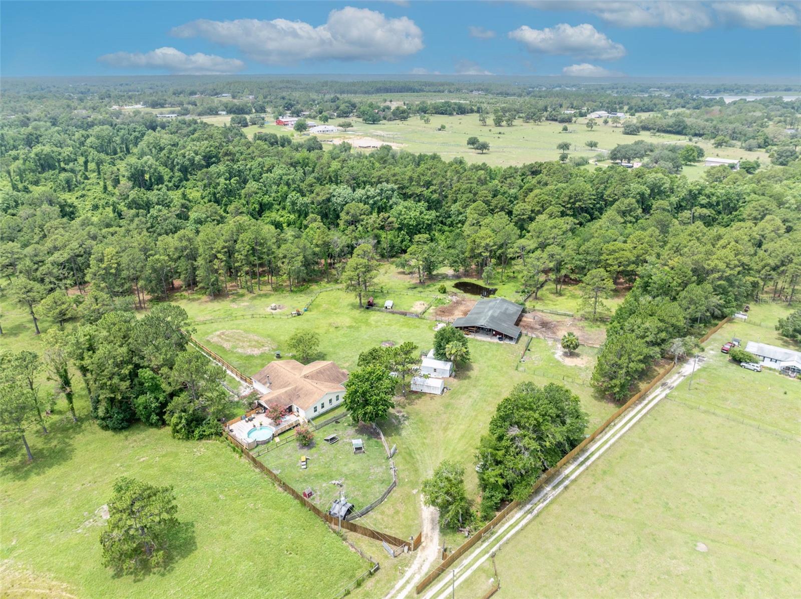 Image 67 of 75 For 21320 Paradise Way