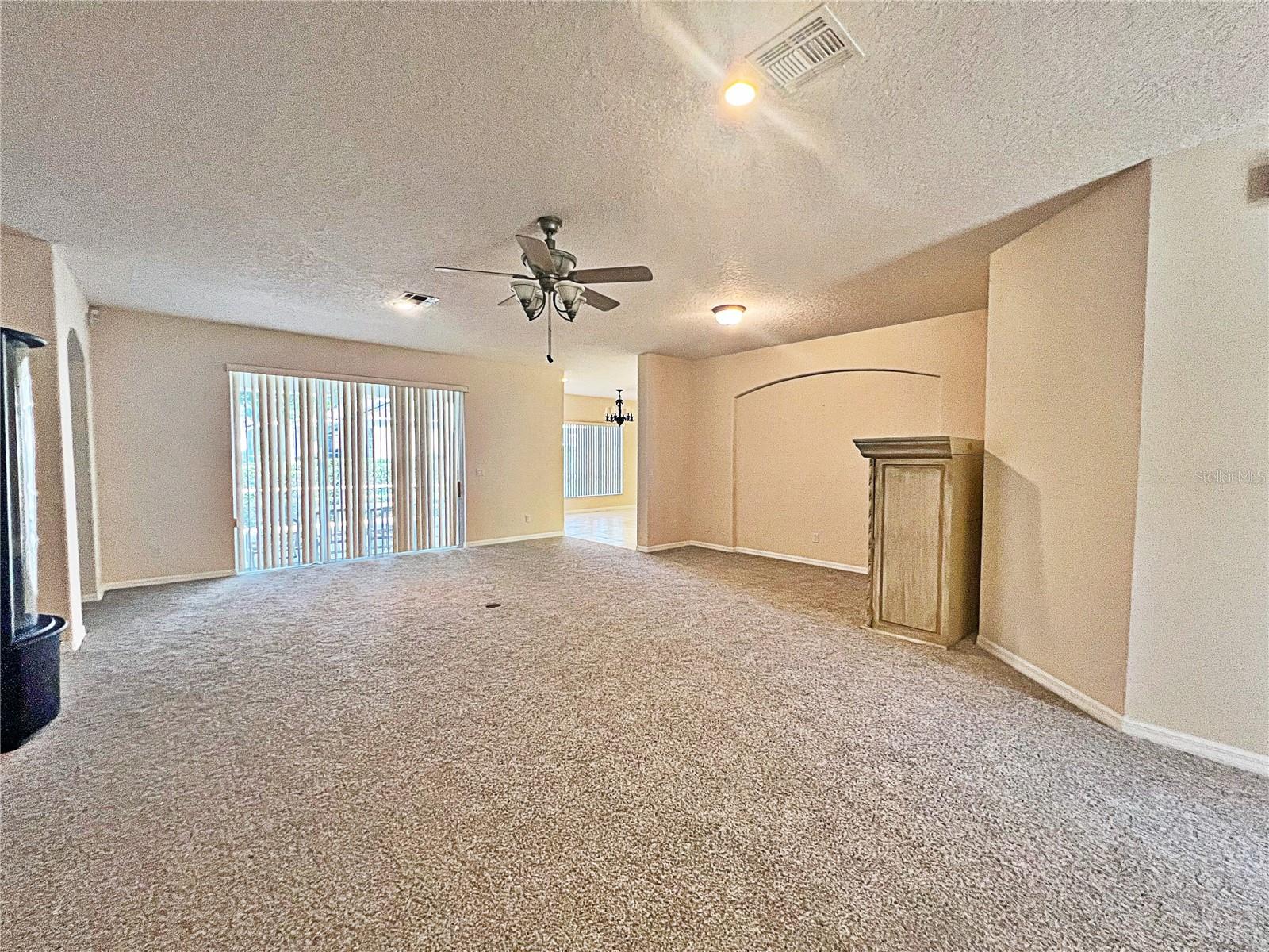 Image 6 of 18 For 2194 Caxton Avenue