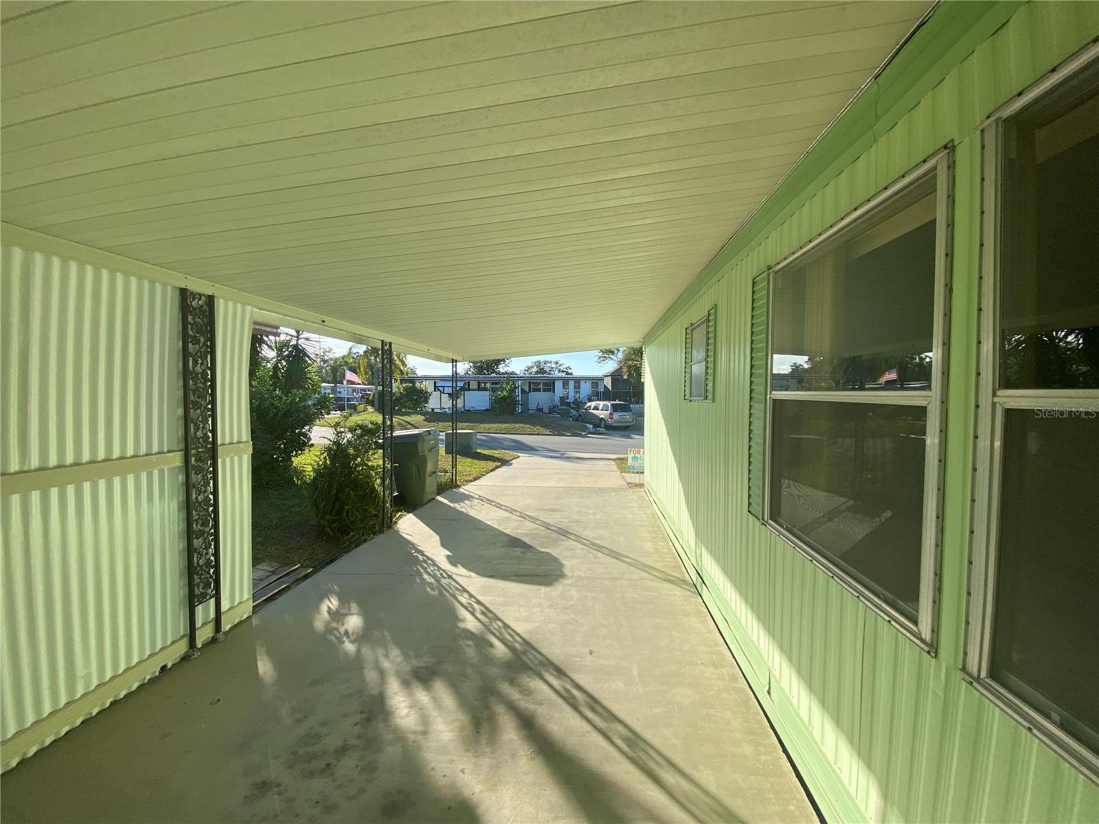 Image 3 of 13 For 704 Coachwood E