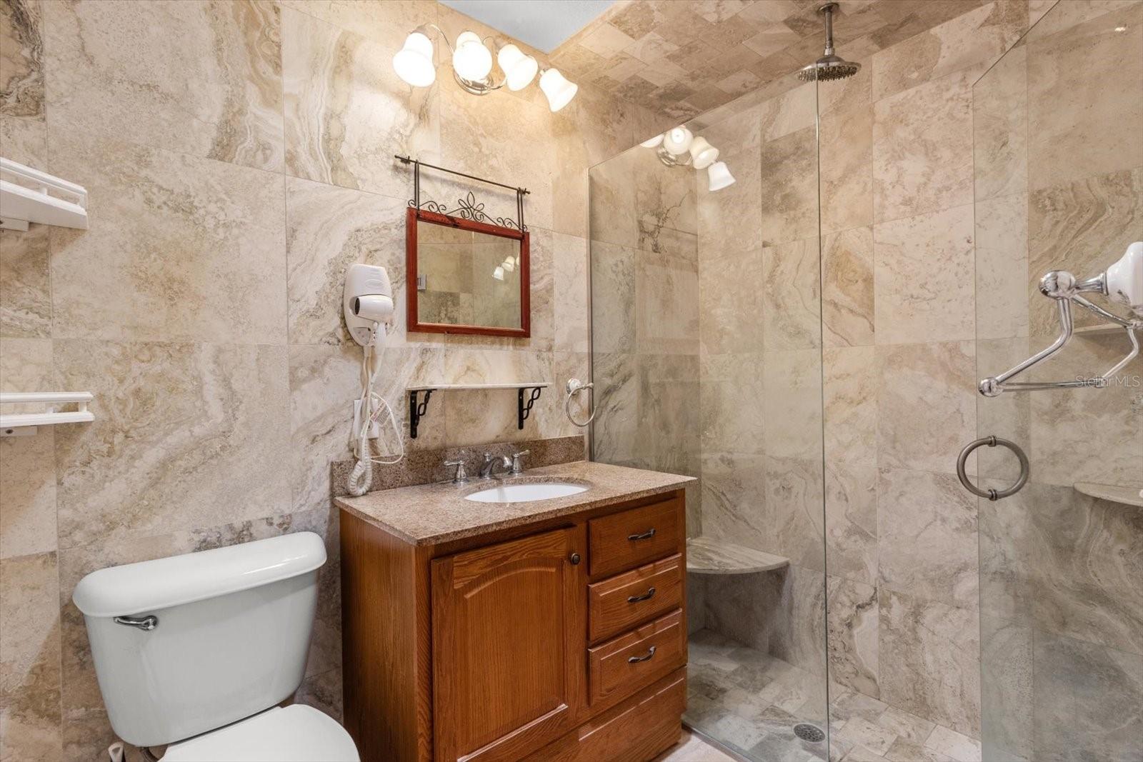 Image 19 of 43 For 2542 Regatta Point