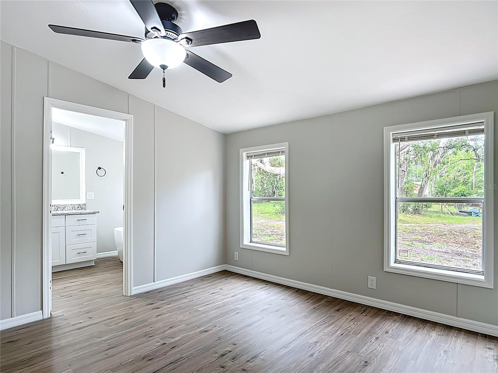 Image 13 of 38 For 6292 Cardinal Street