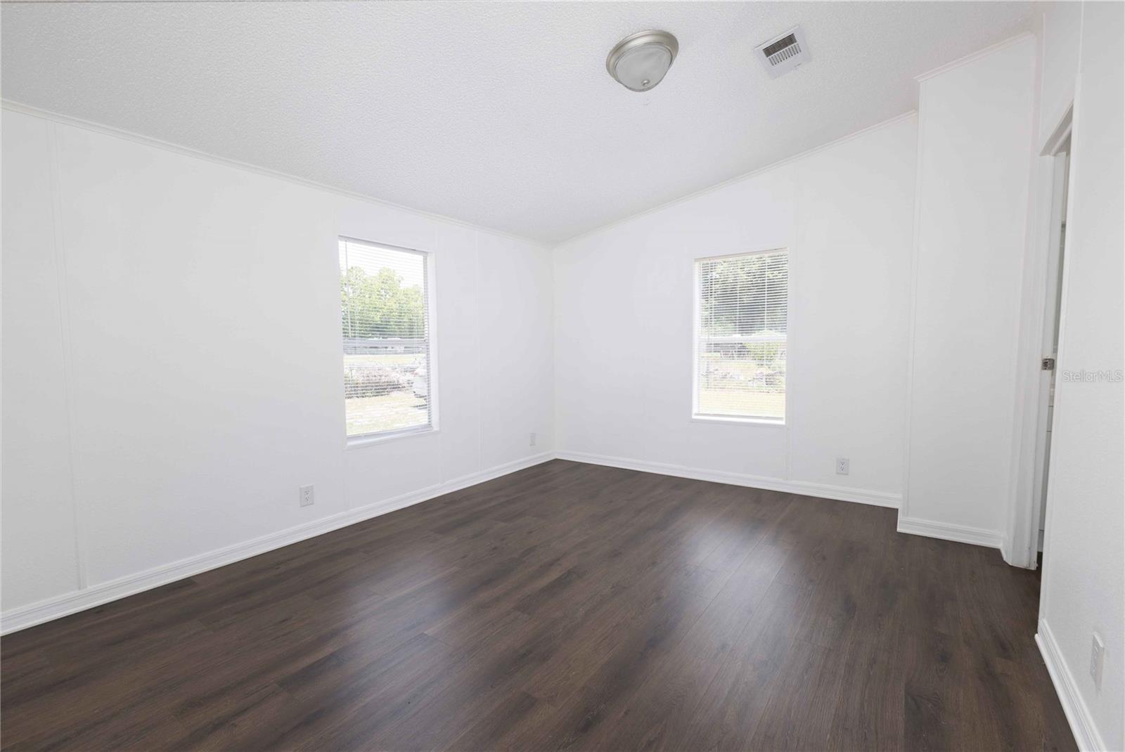 Image 19 of 30 For 4872 Evans Street