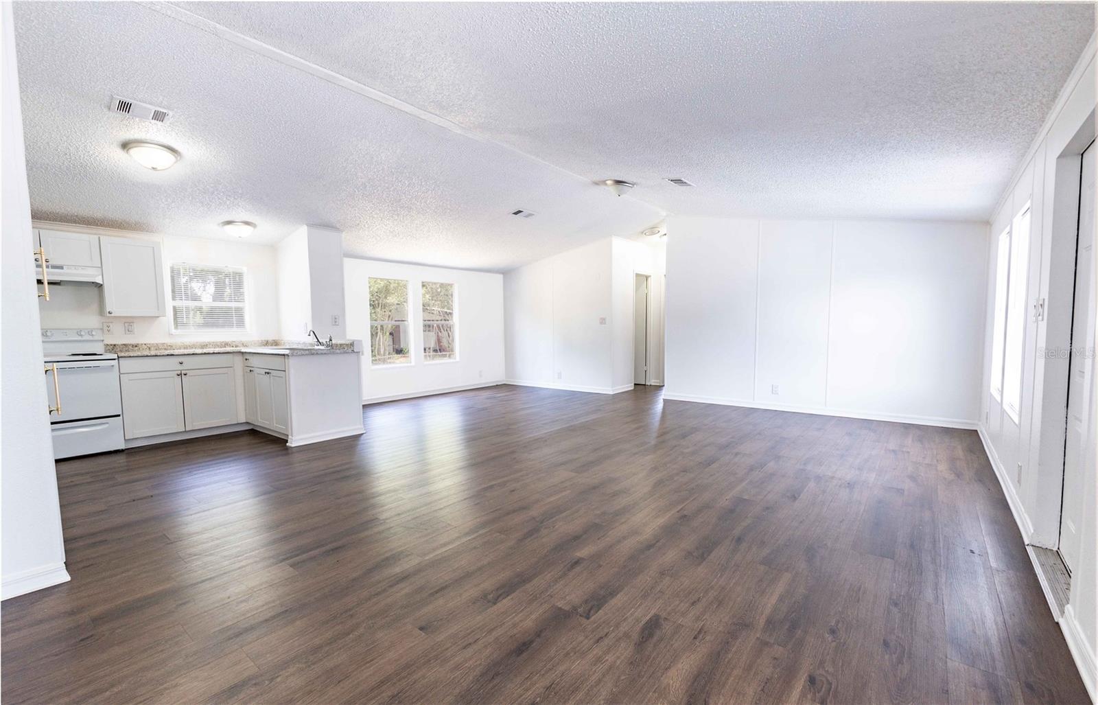 Image 3 of 30 For 4872 Evans Street
