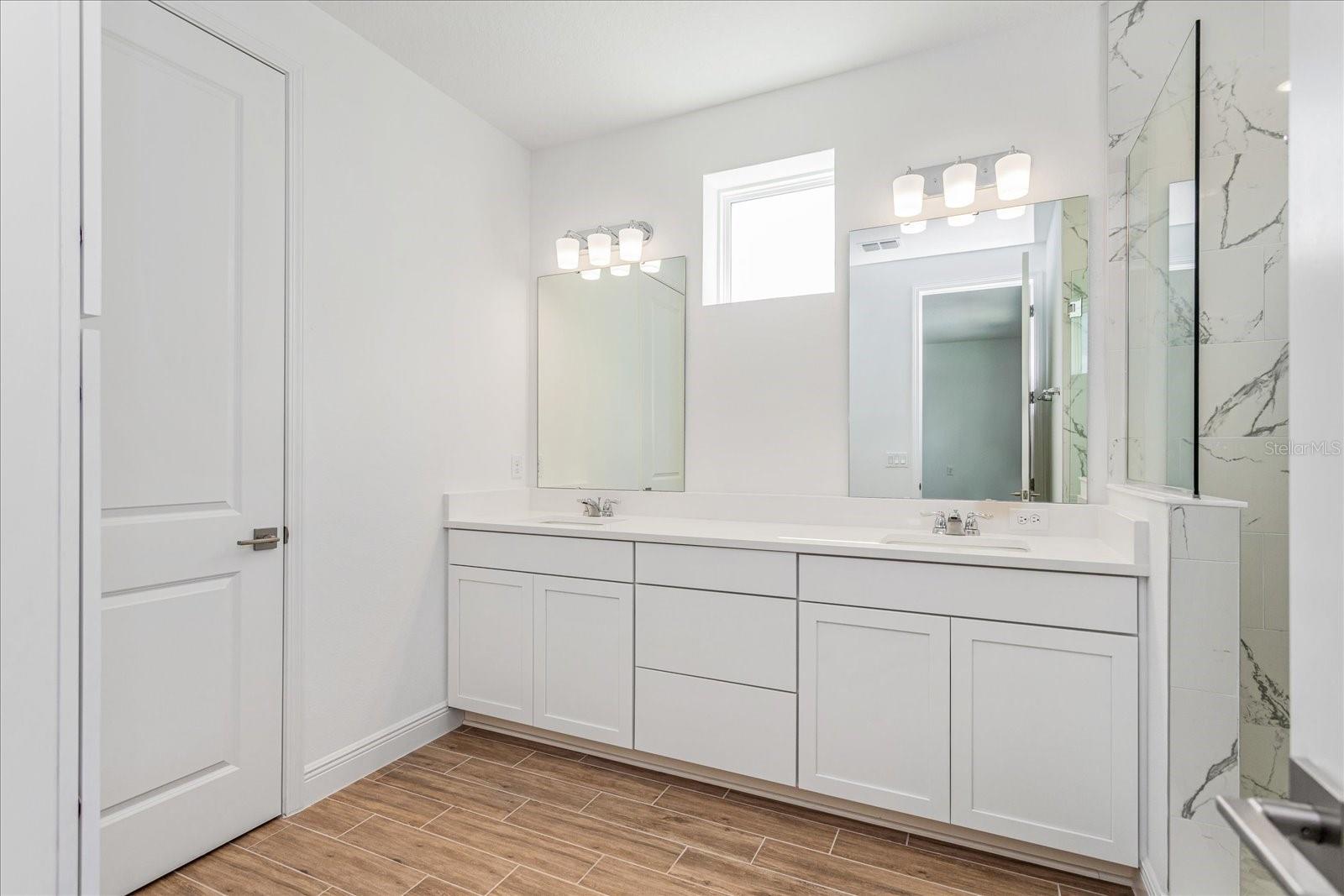 Image 13 of 48 For 9674 Rodbell Street