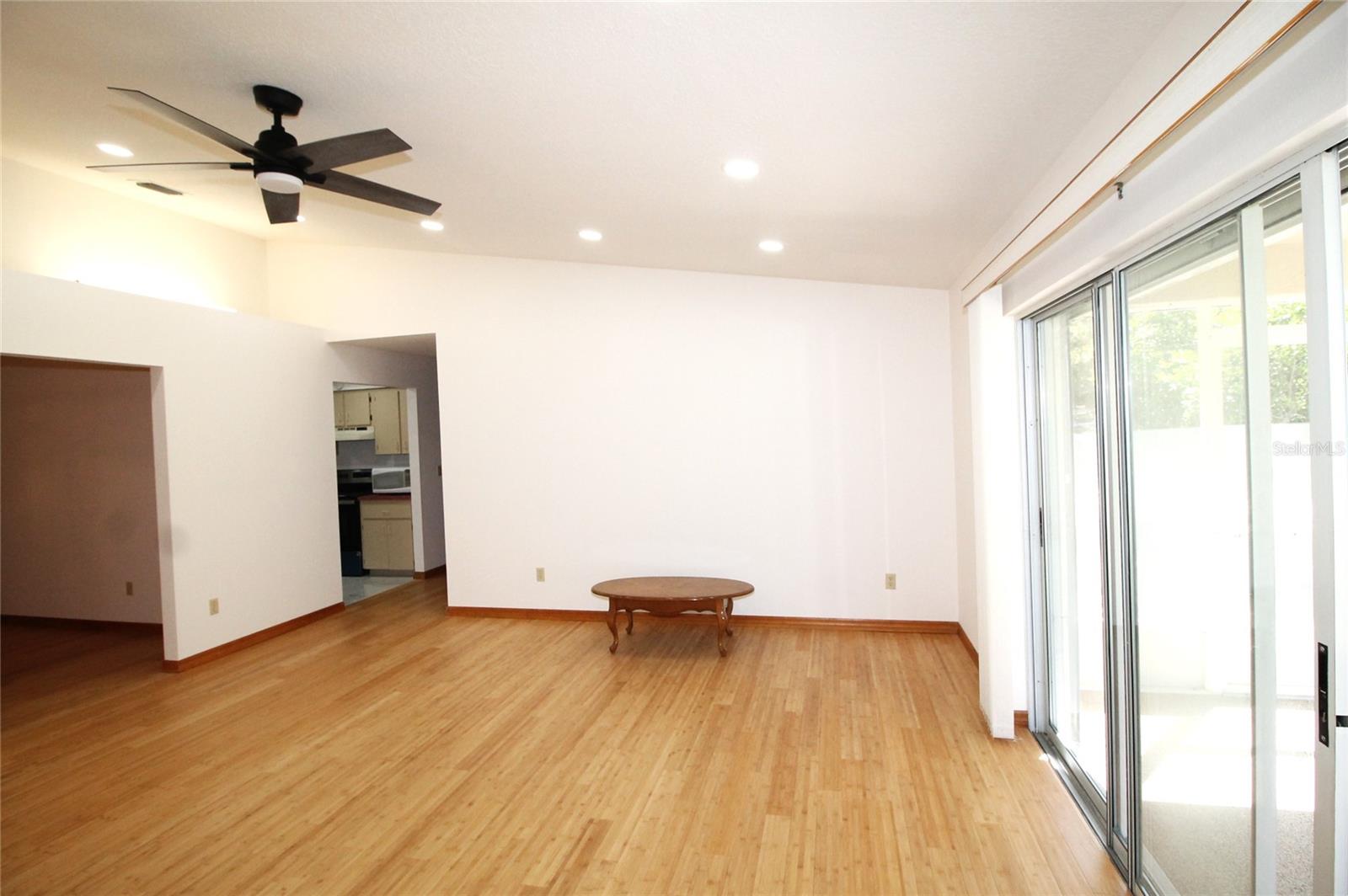 Listing photo id 8 for 11740 Highway 25