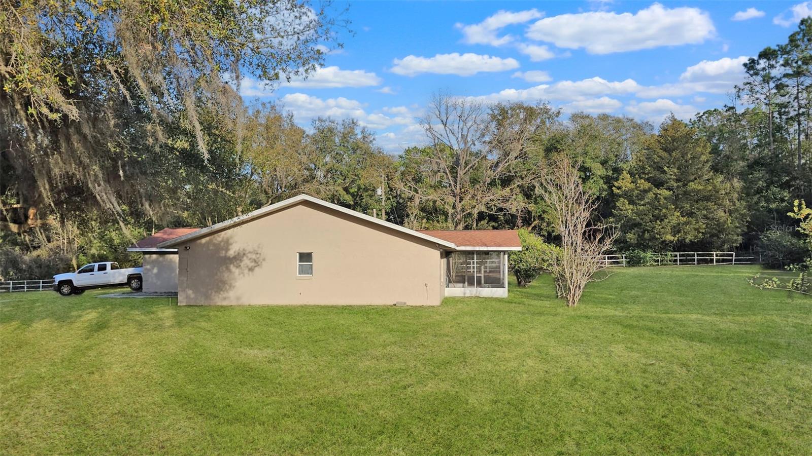 Listing photo id 12 for 11740 Highway 25