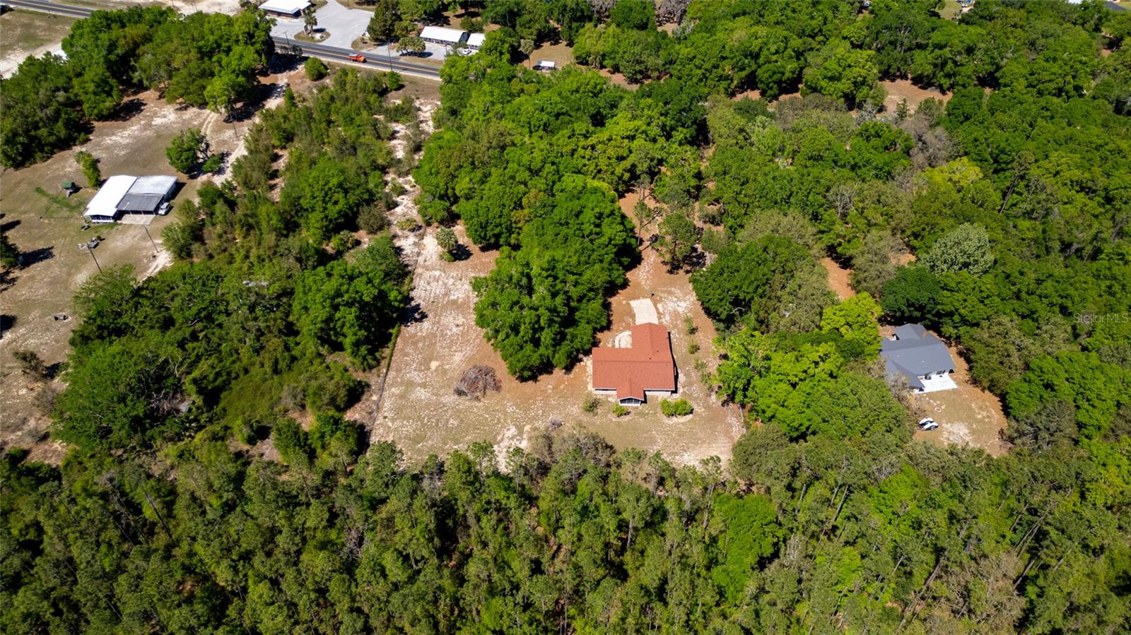 Listing photo id 14 for 11740 Highway 25