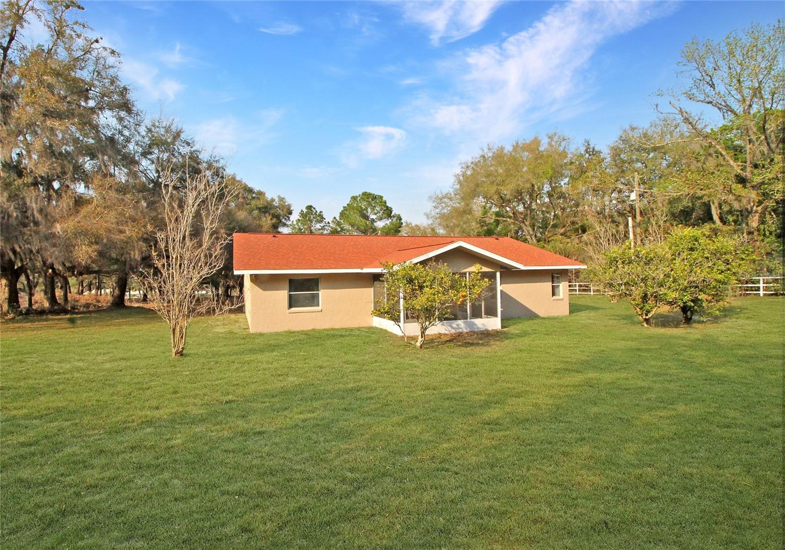 Listing photo id 0 for 11740 Highway 25