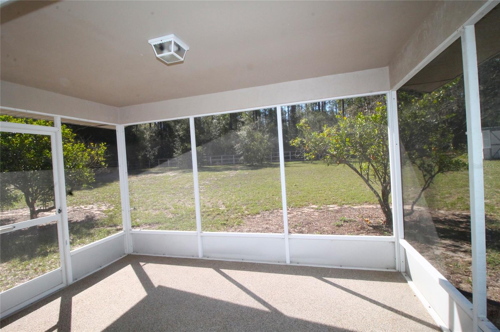 Listing photo id 3 for 11740 Highway 25
