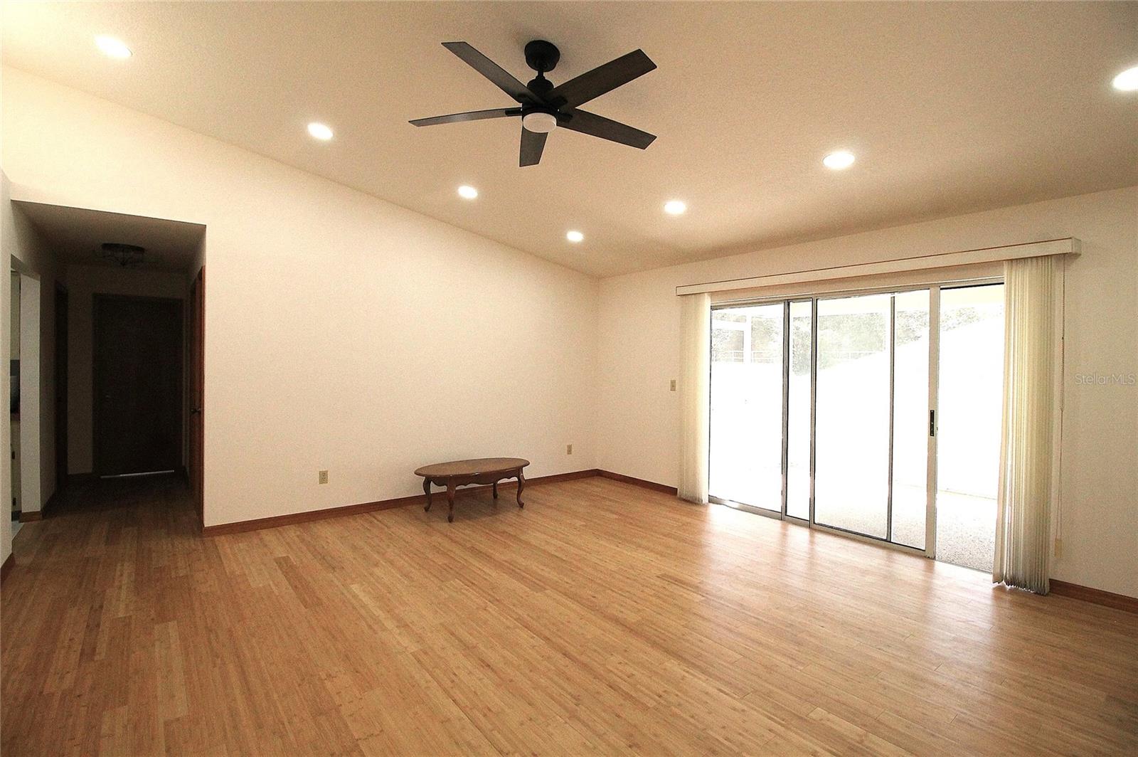 Listing photo id 4 for 11740 Highway 25