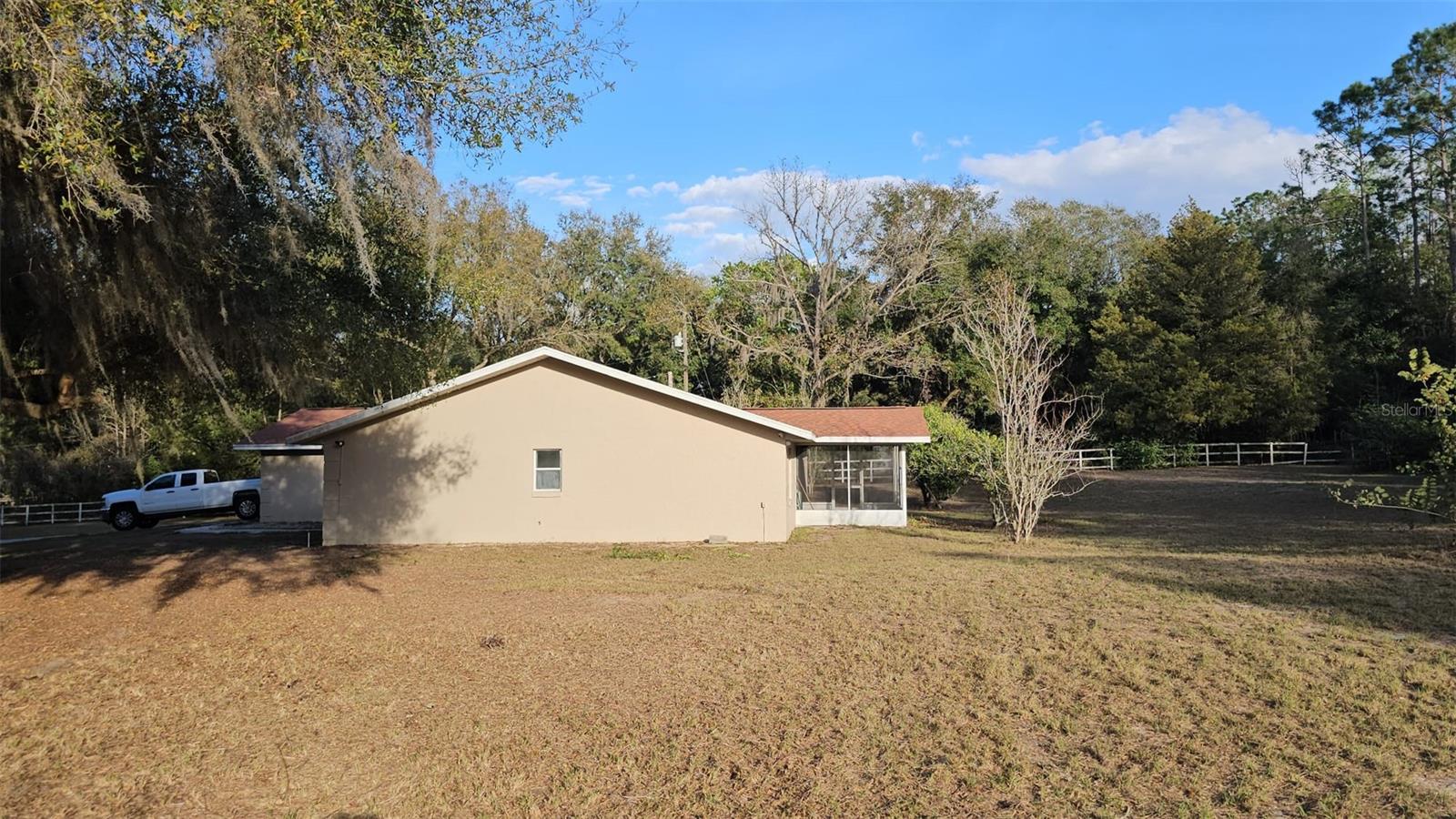 Listing photo id 7 for 11740 Highway 25