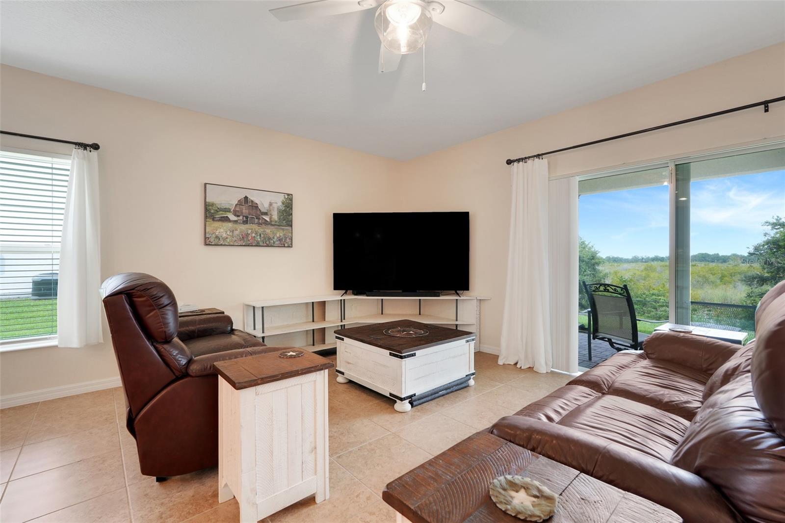 Image 12 of 42 For 641 Black Eagle Drive