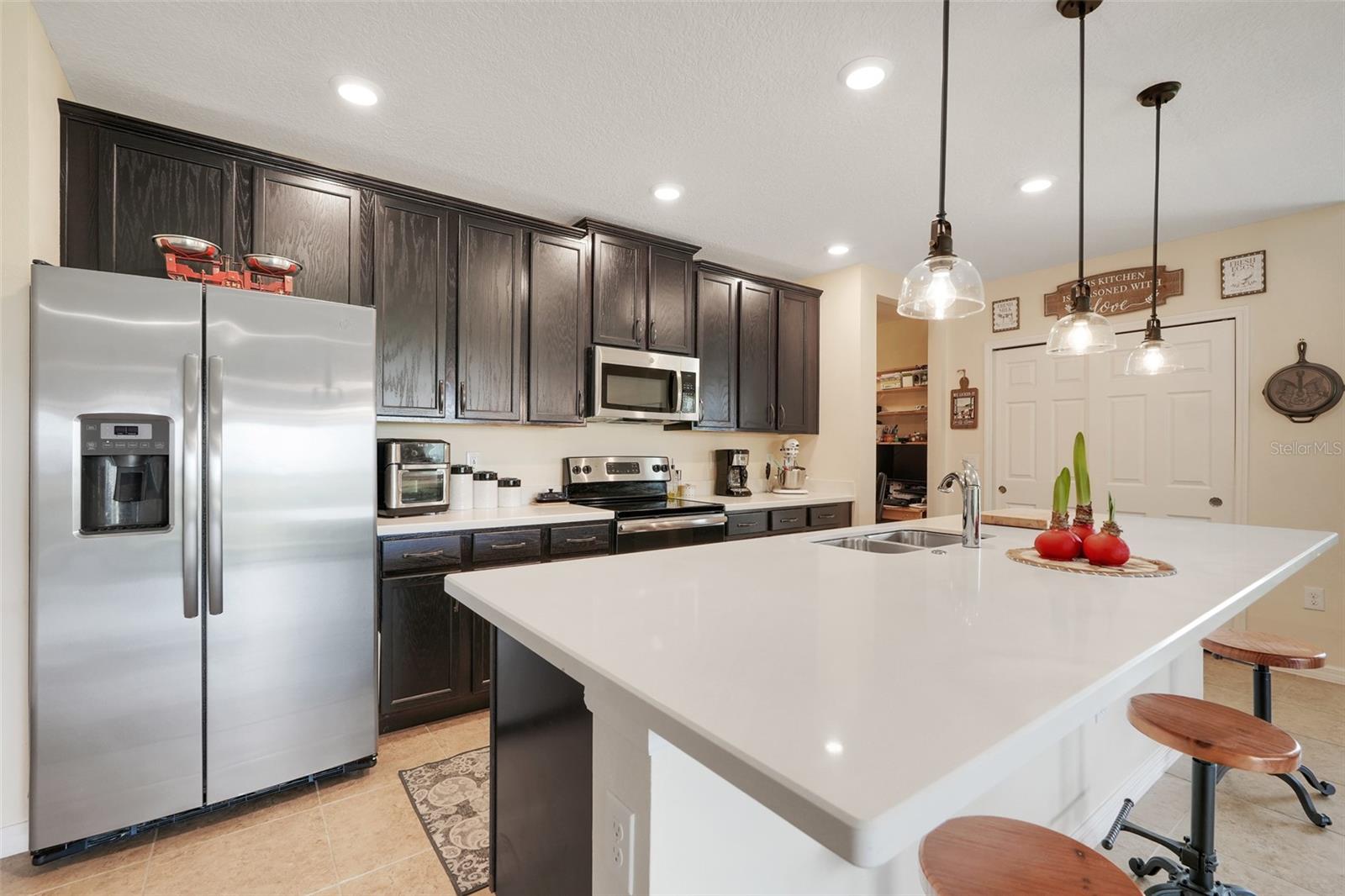 Image 15 of 42 For 641 Black Eagle Drive