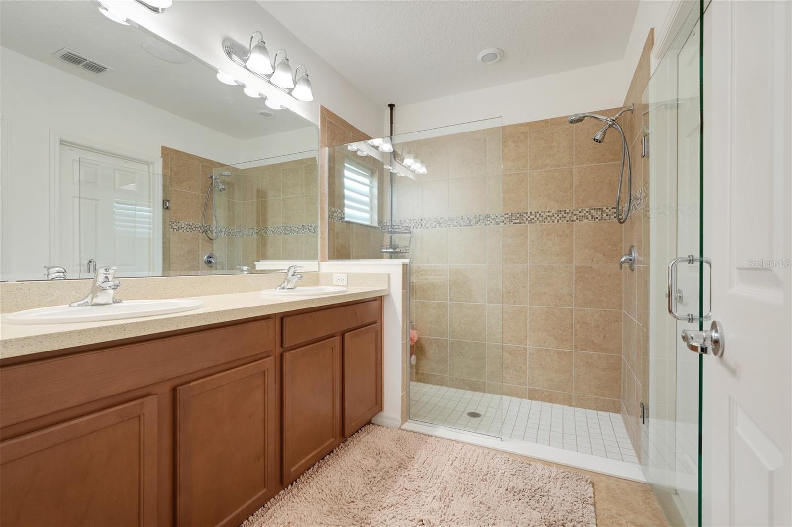 Image 23 of 42 For 641 Black Eagle Drive