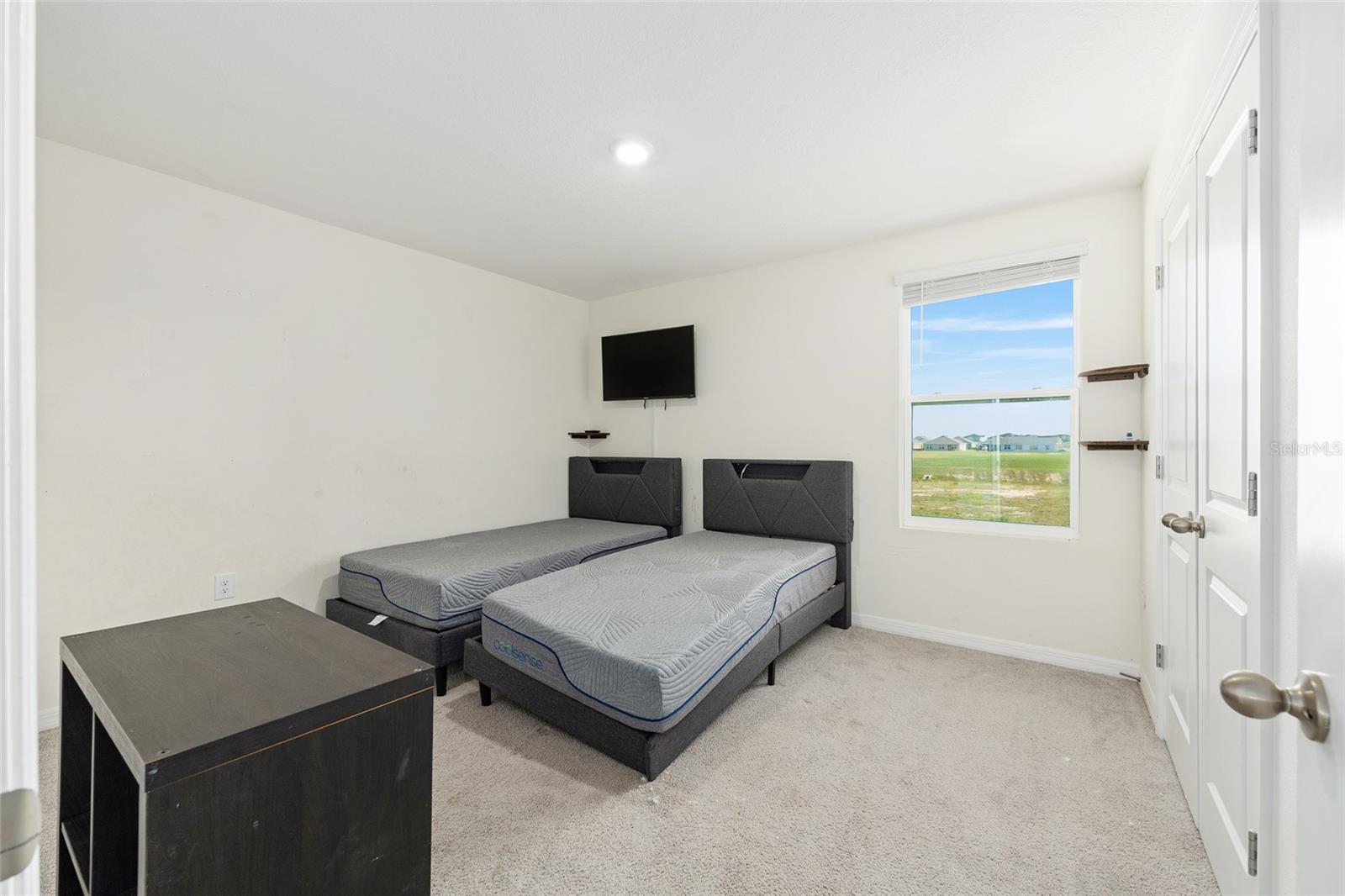 Image 19 of 23 For 4713 86 Lane