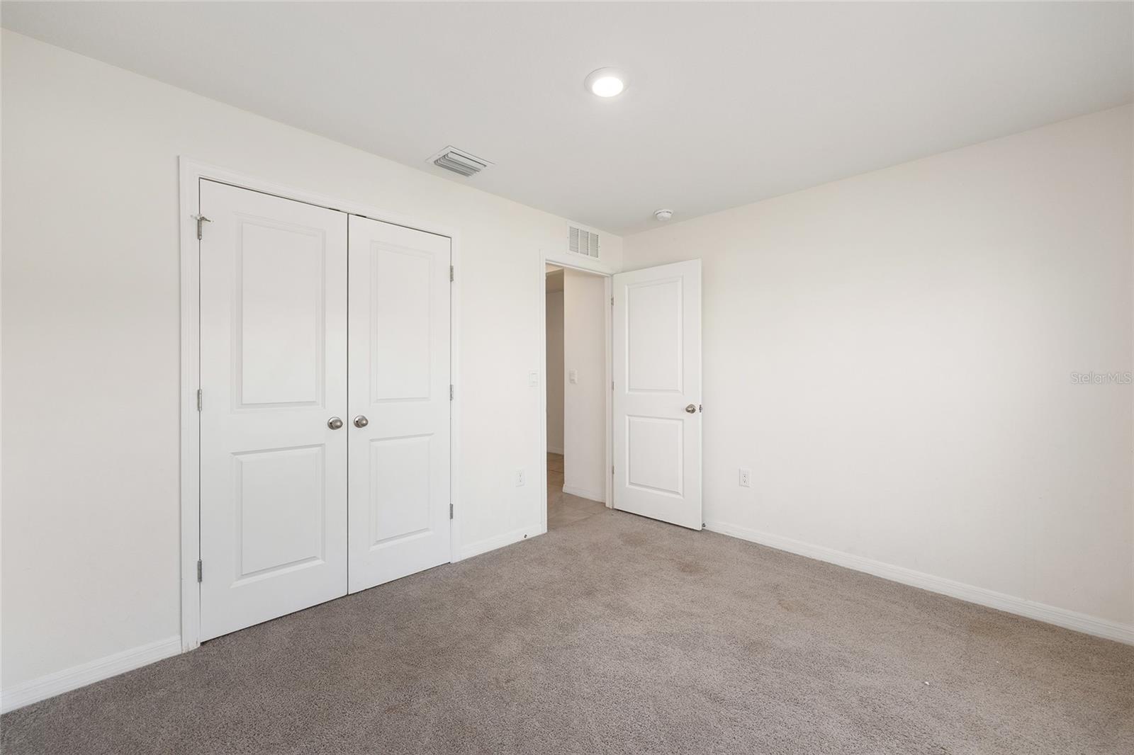 Image 4 of 23 For 4713 86 Lane